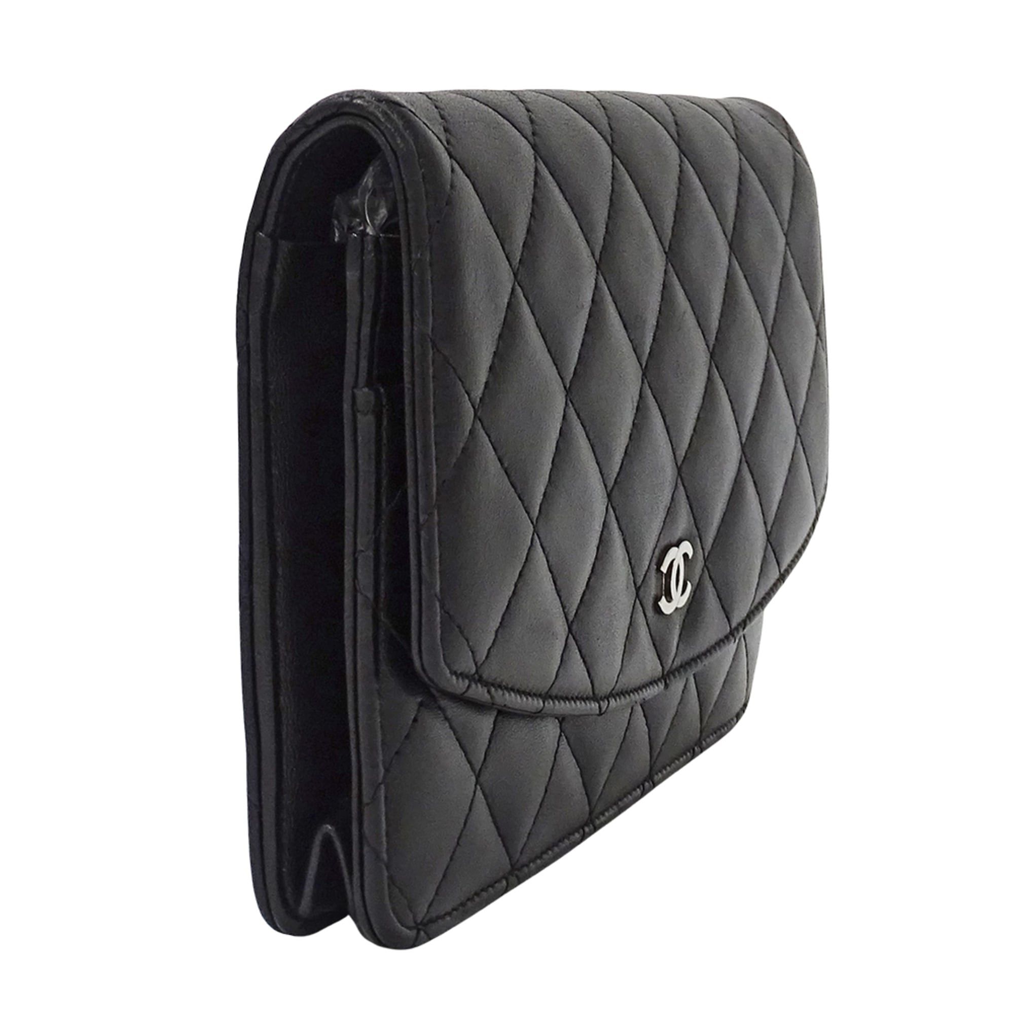 Chanel Chanel Matelassé handbag for women, brand name, clutch bag, second long wallet, lambskin, black, silver hardware. Size ONE SIZE - 4 Thumbnail