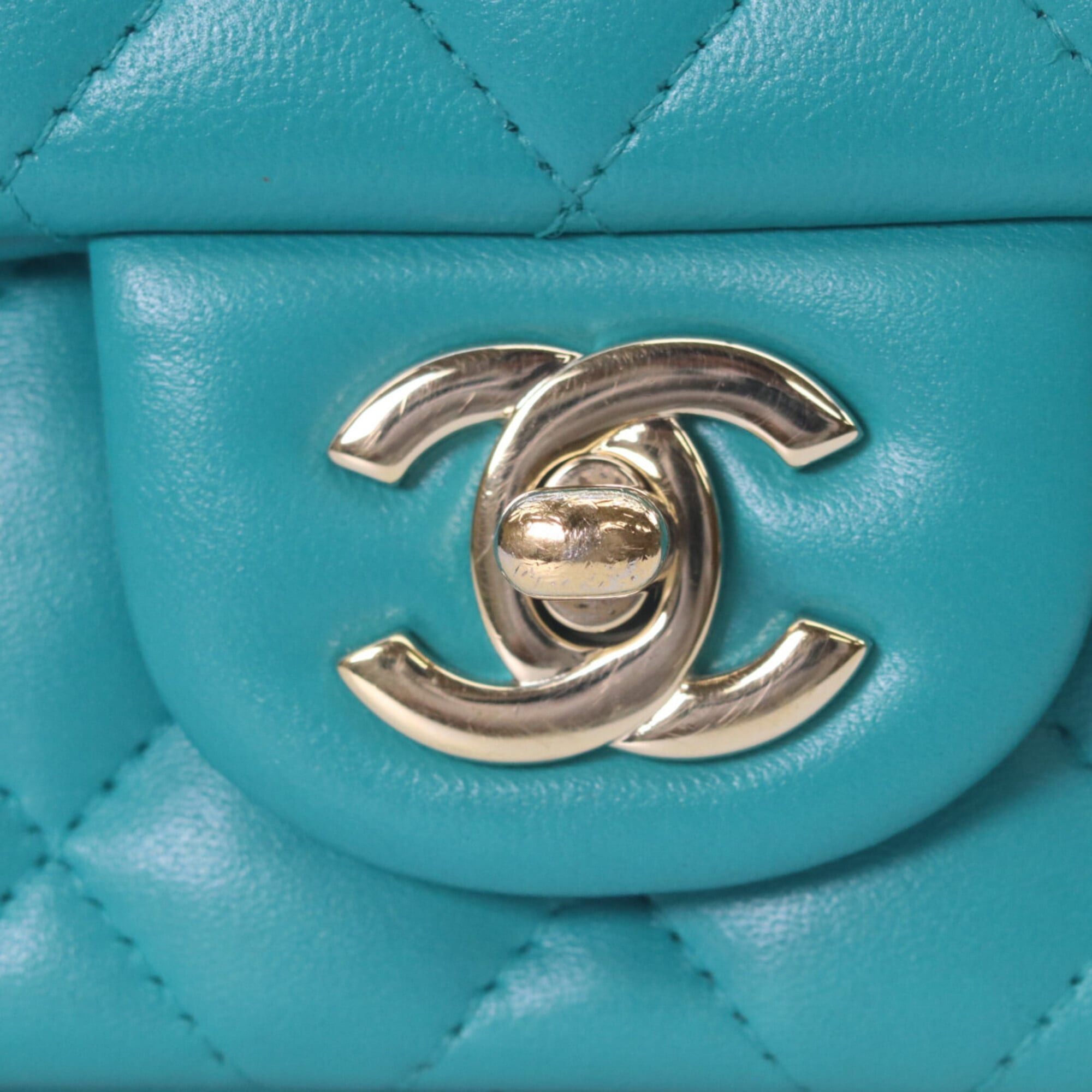 Chanel CHANEL Mini Matelassé 17 Shoulder Bag, No. 23, A35200, Emerald Green Lambskin, Gold Hardware, Women's. Size ONE SIZE - 6 Thumbnail