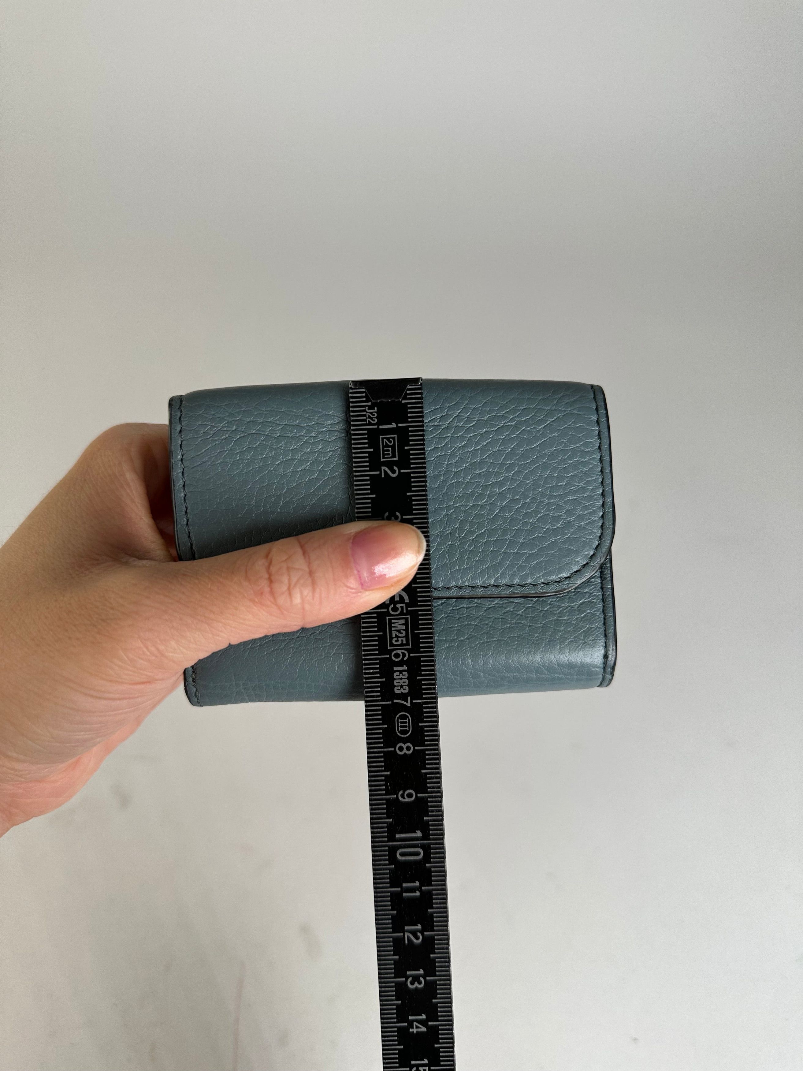 Chloe Vintage Grained Leather Compact Wallet Dusty Blue Size ONE SIZE - 8 Thumbnail