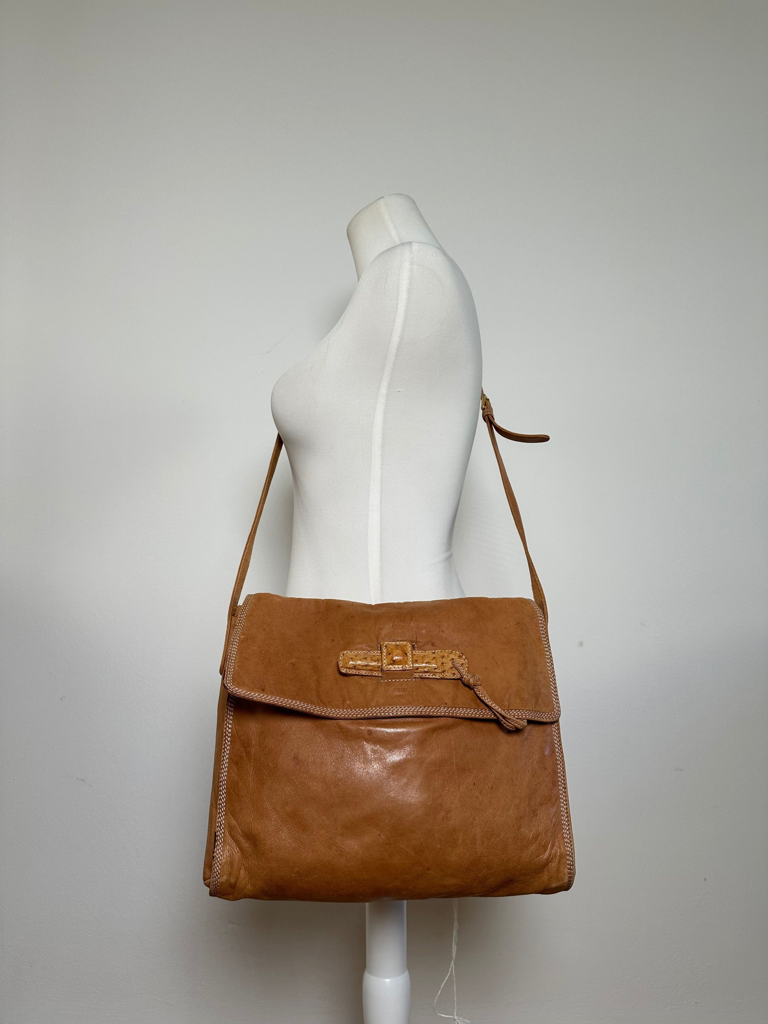 Loewe Vintage Leather Shoulder Bag with Ostrich Trim Tan Size ONE SIZE - 4 Thumbnail