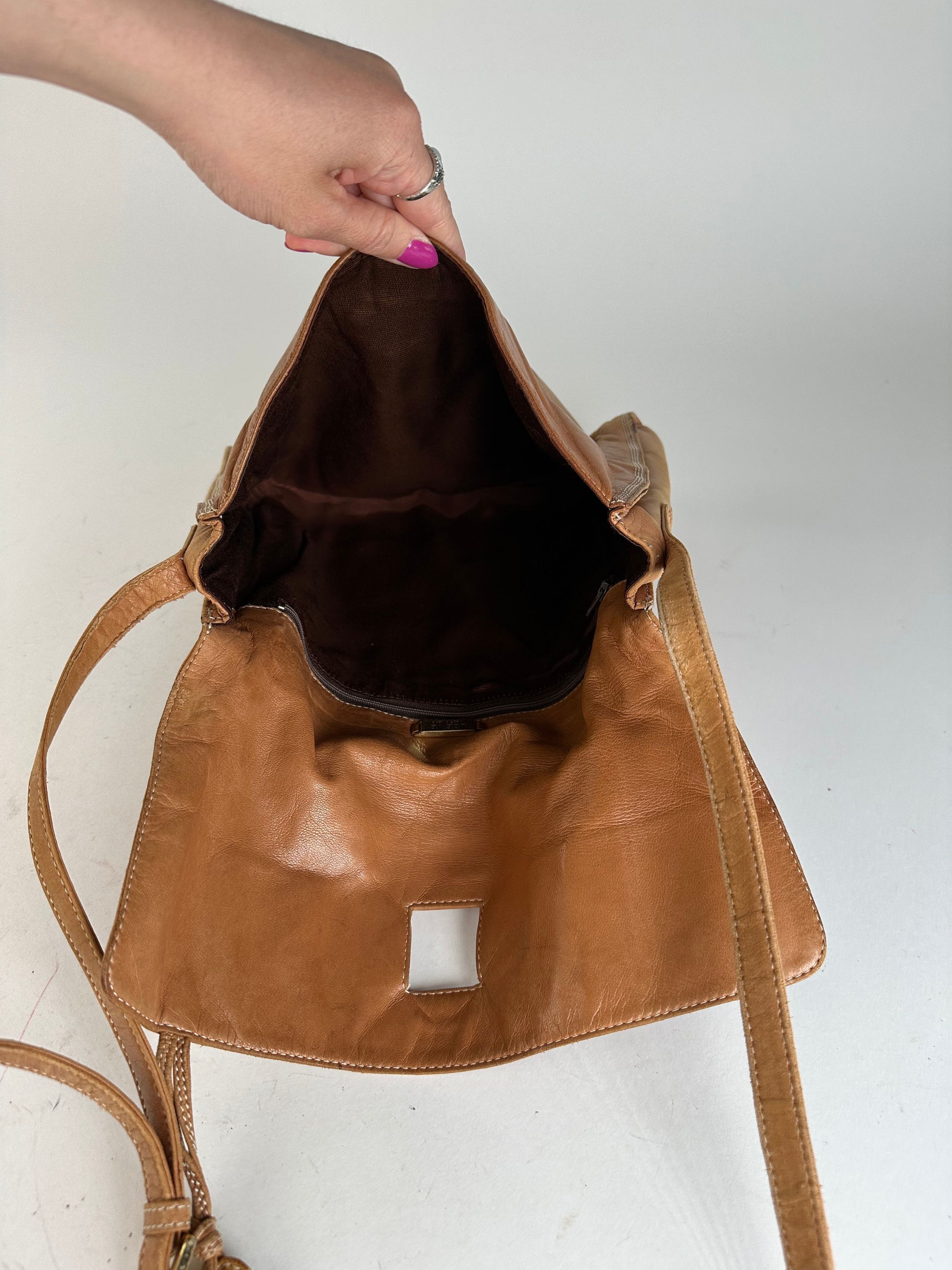 Loewe Vintage Leather Shoulder Bag with Ostrich Trim Tan Size ONE SIZE - 5 Thumbnail