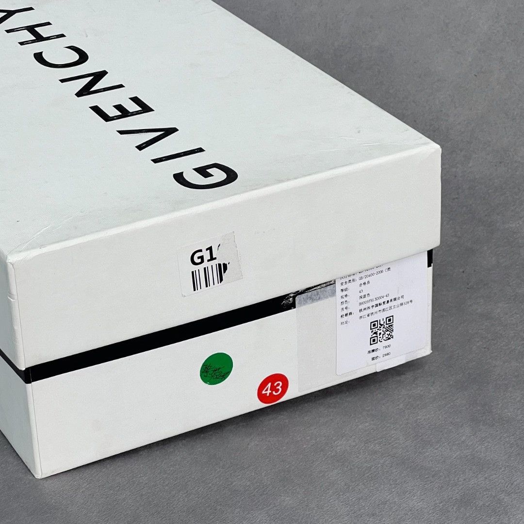 Givenchy Givenchy Casual Black Lowtop Sneakers 10 Men Size US 10 / EU 43 - 9 Thumbnail