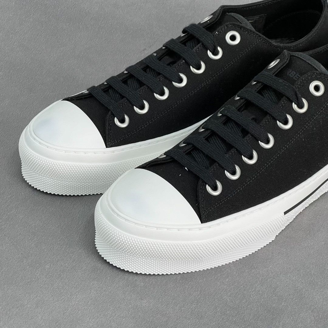 Burberry Burberry Casual Black Lowtop Sneakers 11 Men Size US 11 / EU 44 - 2 Thumbnail