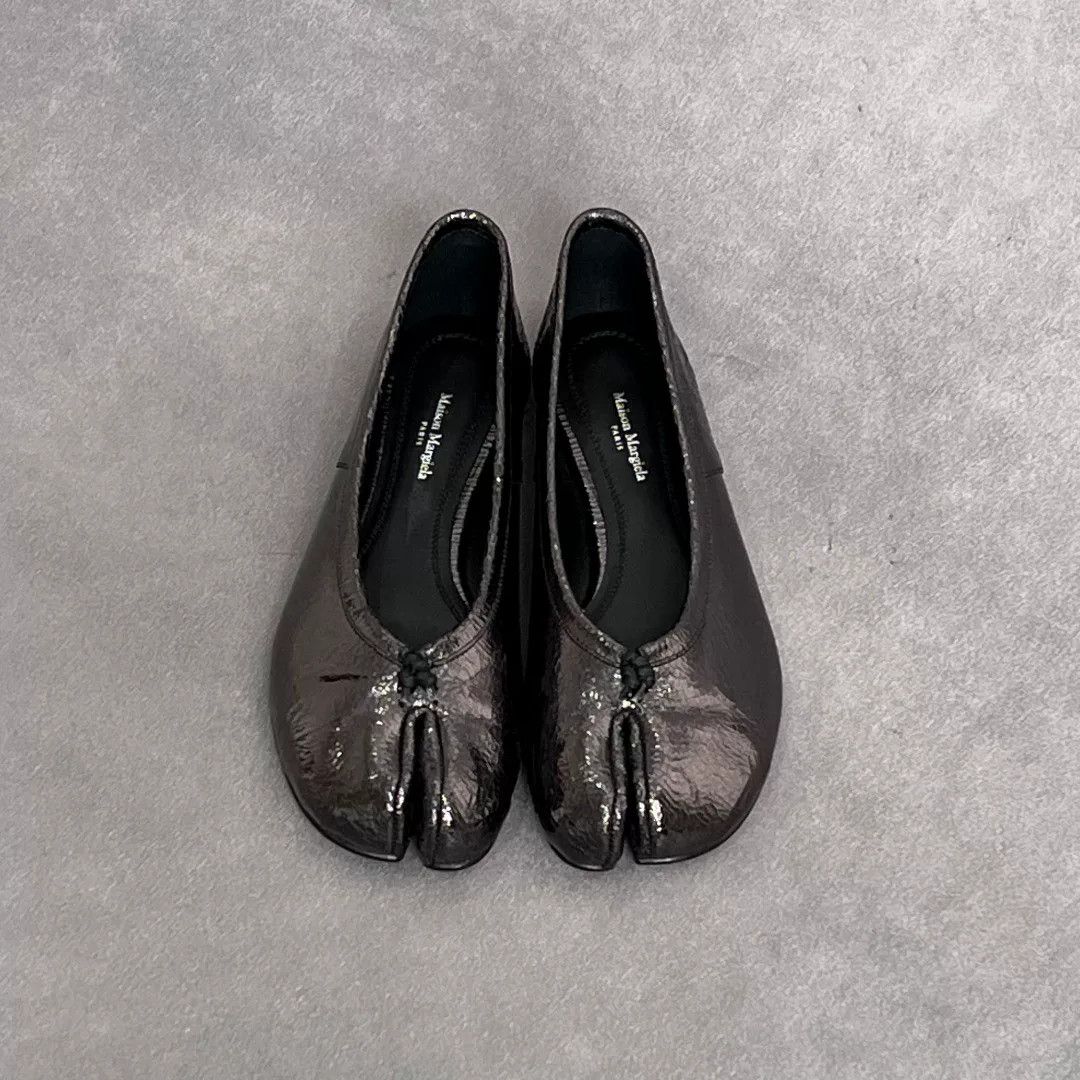 Maison Margiela Maison Margiela Leather Gray Lowtop Sneakers us_5 Women Size US 5 / IT 35 - 7 Thumbnail