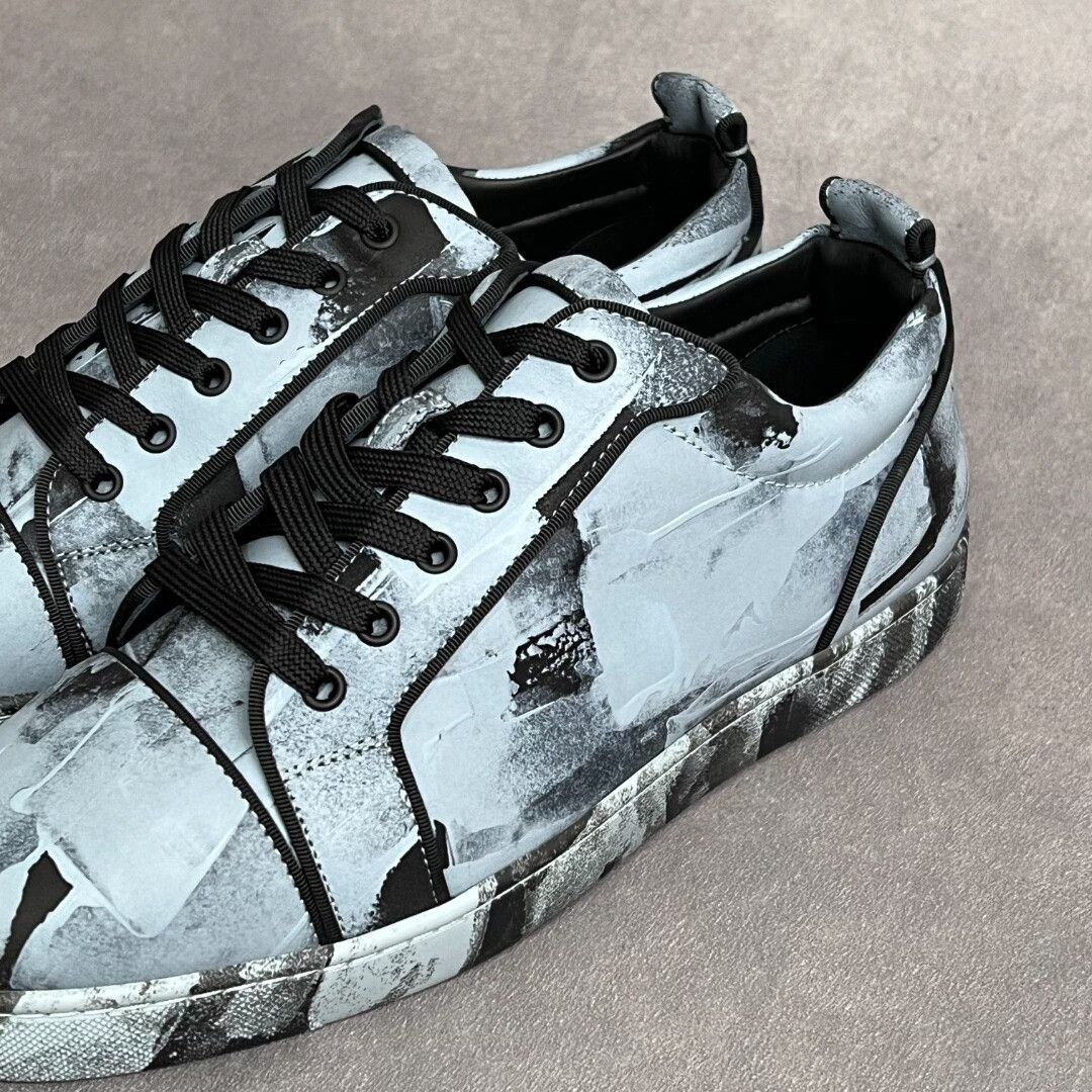 Christian Louboutin Christian Louboutin Leather Multi Lowtop Sneakers 6 Men Size US 6 / EU 39 - 2 Thumbnail