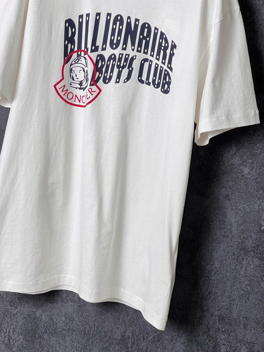 Moncler Moncler Cotton White T-Shirt m Men Size US M / EU 48-50 / 2 - 6 Thumbnail