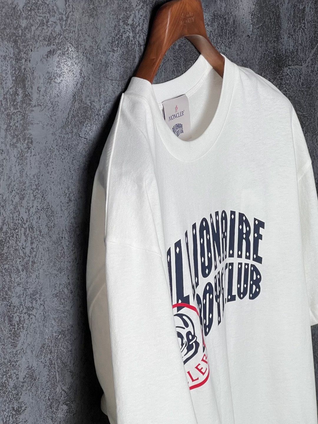 Moncler Moncler Cotton White T-Shirt m Men Size US M / EU 48-50 / 2 - 5 Thumbnail
