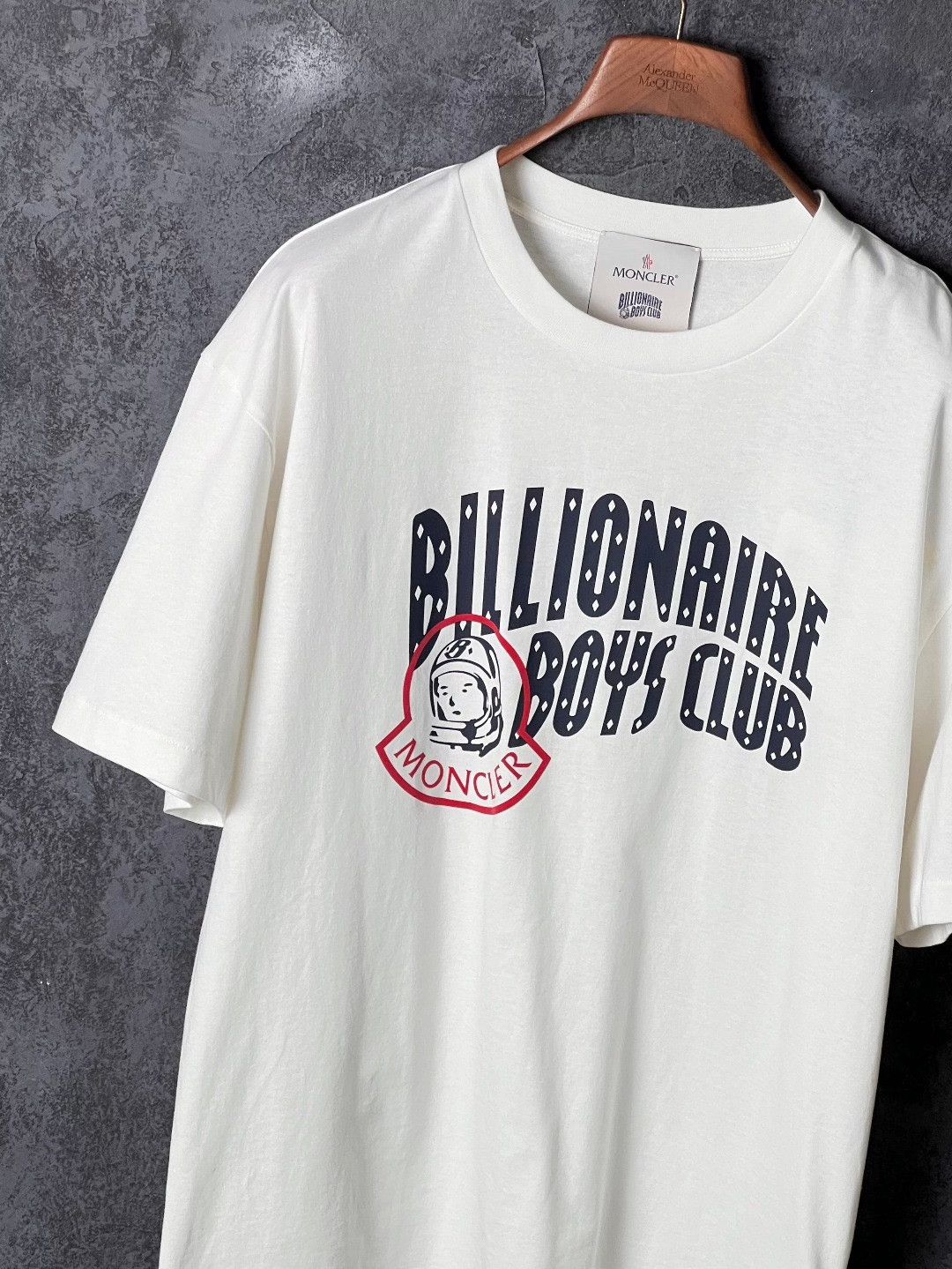 Moncler Moncler Cotton White T-Shirt m Men Size US M / EU 48-50 / 2 - 4 Thumbnail