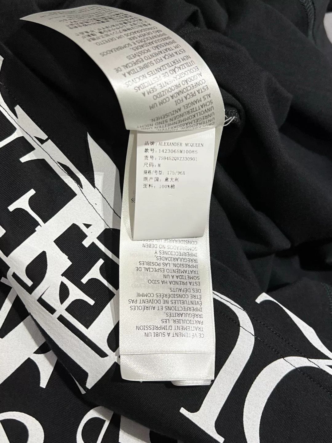 Alexander McQueen Alexander McQueen Cotton Printed Black T-Shirt s Men Size US S / EU 44-46 / 1 - 7 Thumbnail