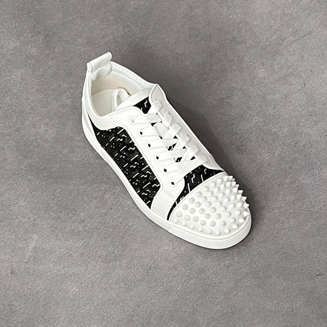 Christian Louboutin Christian Louboutin Patchwork Lowtop Sneakers 6 Men Size US 6 / EU 39 - 5 Thumbnail