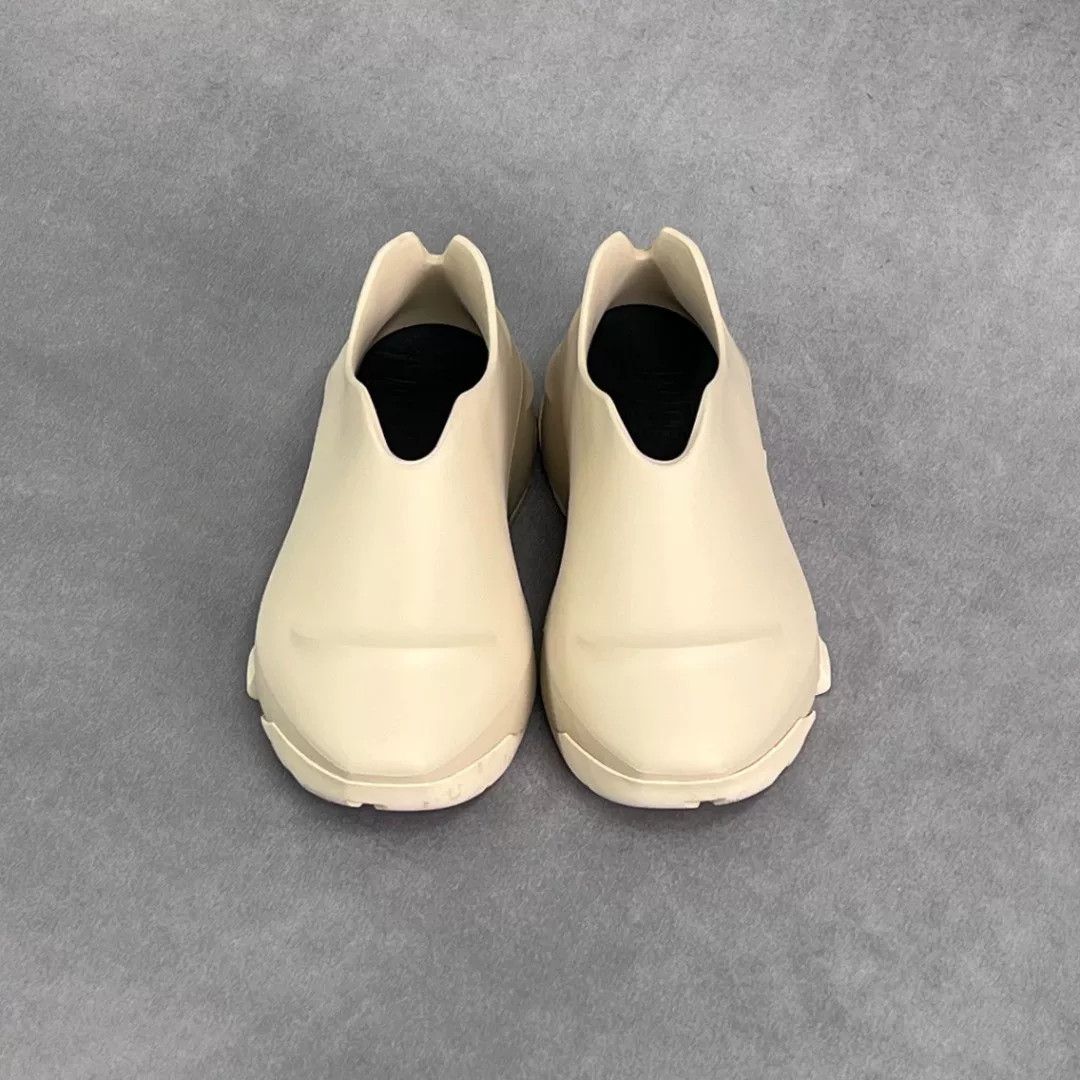 Givenchy Givenchy Casual Beige Lowtop Sneakers 6 Men Size US 6 / EU 39 - 7 Thumbnail
