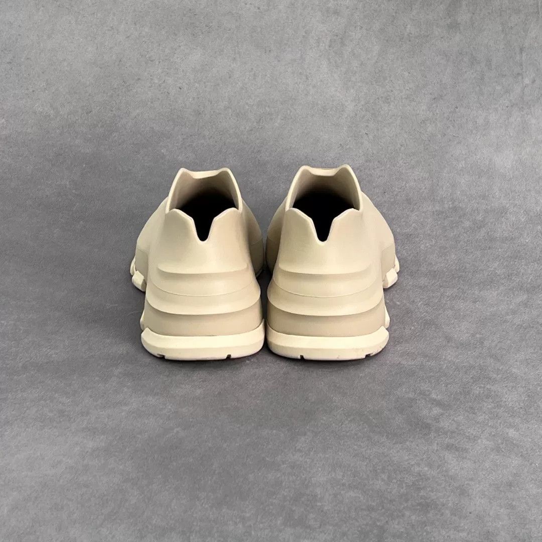 Givenchy Givenchy Casual Beige Lowtop Sneakers 6 Men Size US 6 / EU 39 - 8 Thumbnail