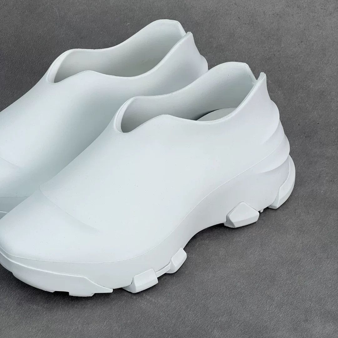Givenchy Givenchy Casual White Lowtop Sneakers 8 Men Size US 8 / EU 41 - 2 Thumbnail