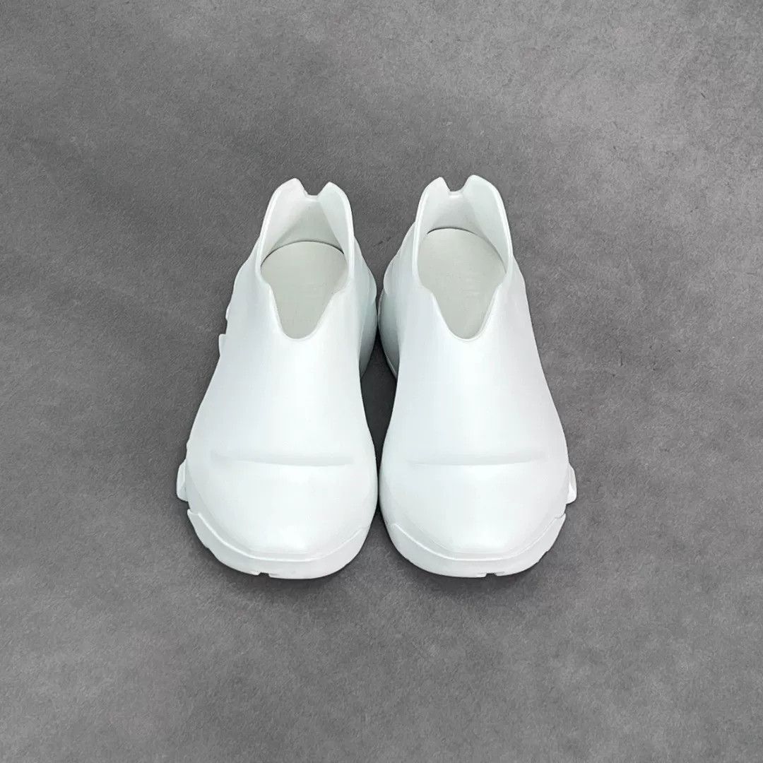 Givenchy Givenchy Casual White Lowtop Sneakers 8 Men Size US 8 / EU 41 - 7 Thumbnail