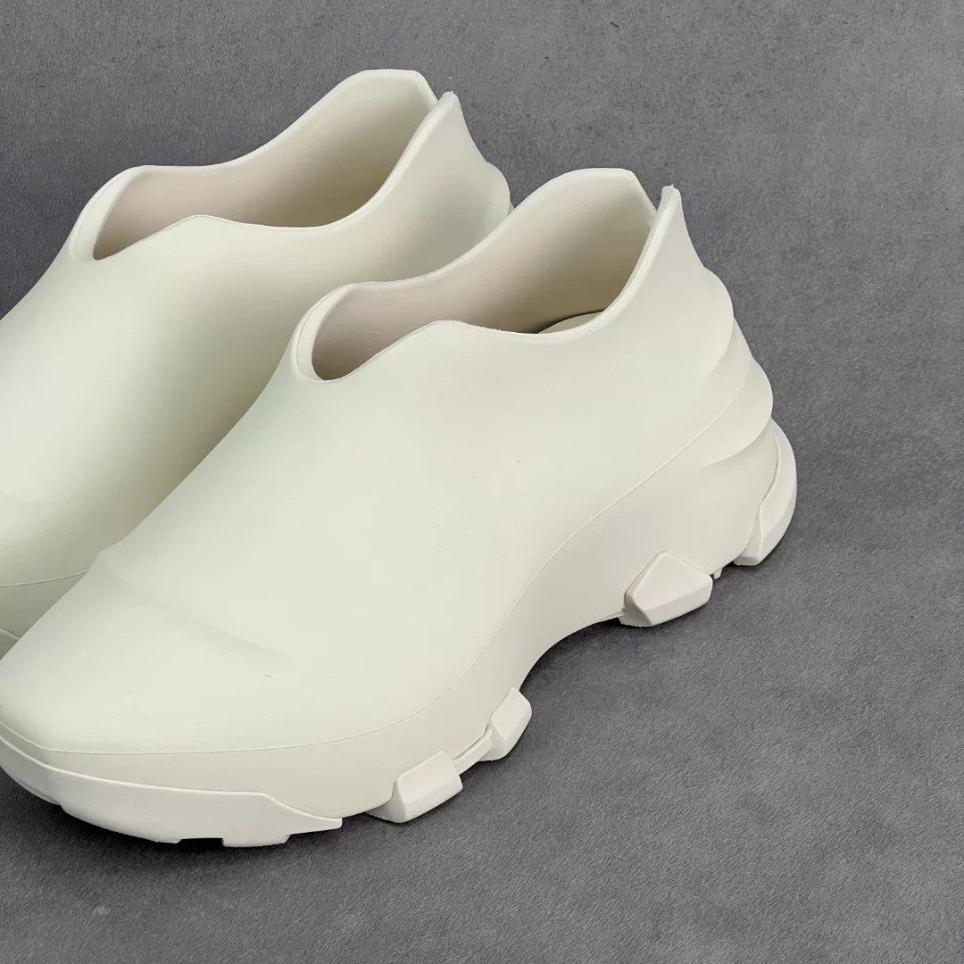 Givenchy Givenchy Casual Lowtop Sneakers 8 Men Size US 8 / EU 41 - 2 Thumbnail