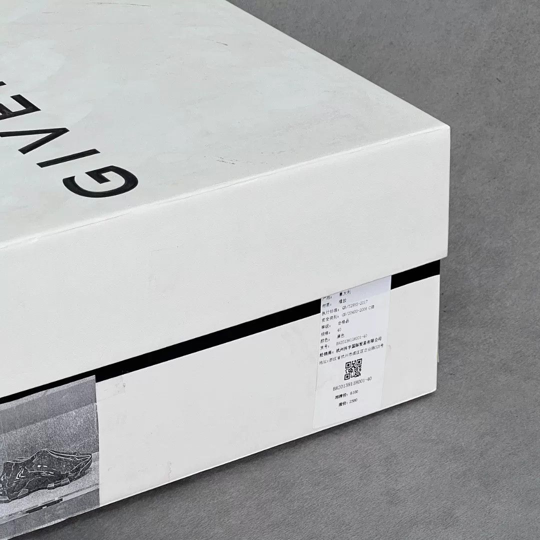 Givenchy Givenchy Casual Lowtop Sneakers 8 Men Size US 8 / EU 41 - 9 Thumbnail