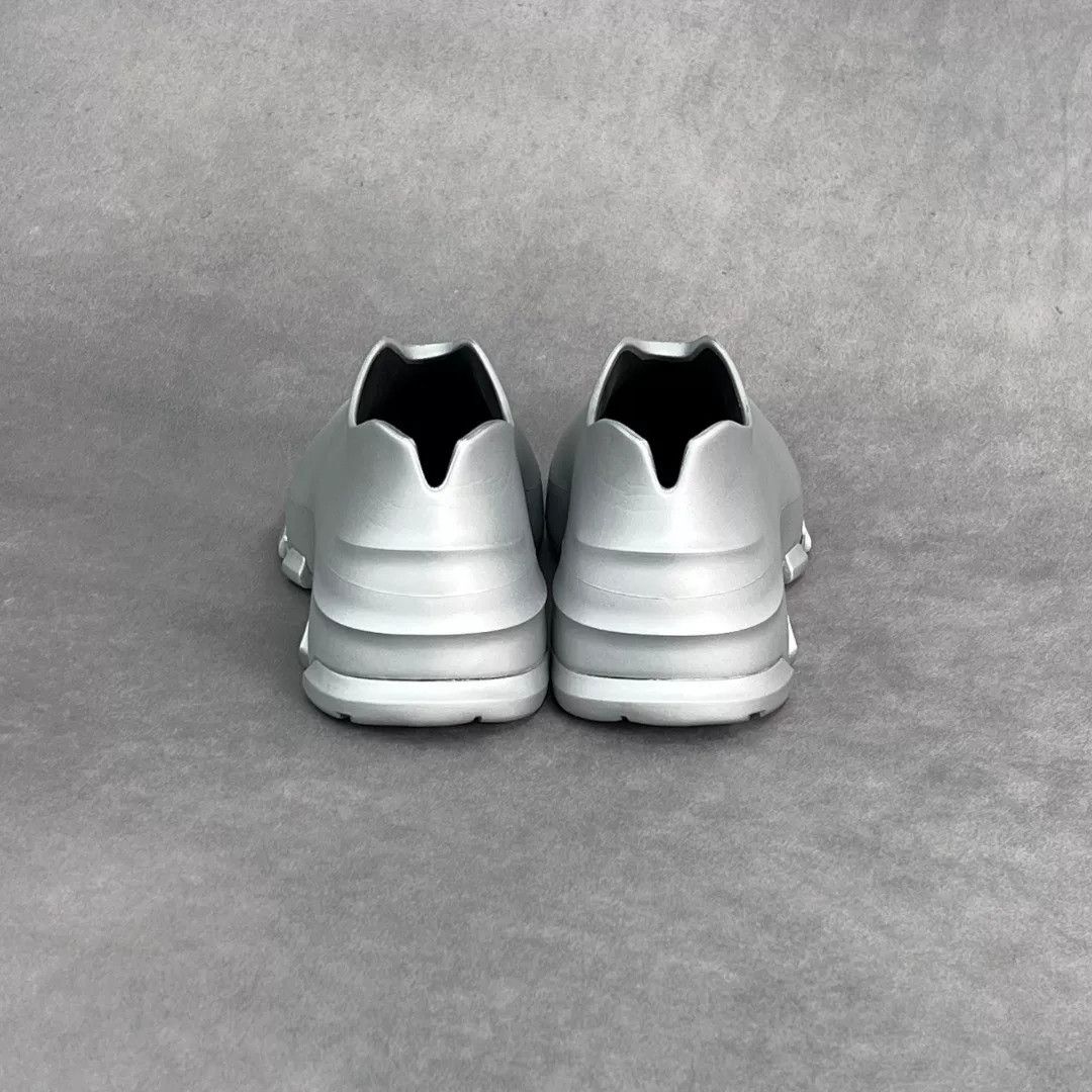 Givenchy Givenchy Casual Silver Lowtop Sneakers 6 Men Size US 6 / EU 39 - 8 Thumbnail