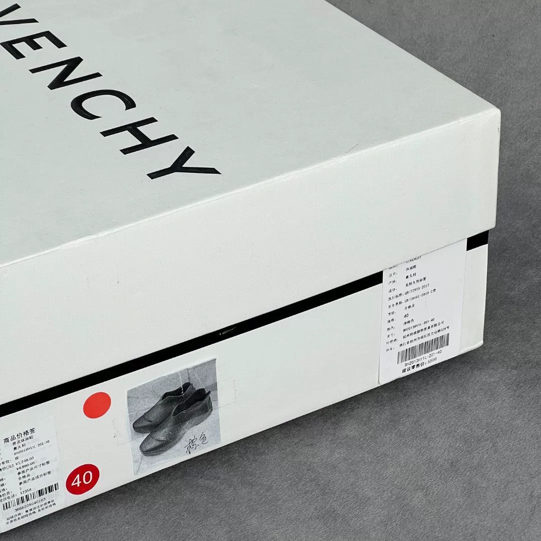 Givenchy Givenchy Casual Lowtop Sneakers 8 Men Size US 8 / EU 41 - 9 Thumbnail