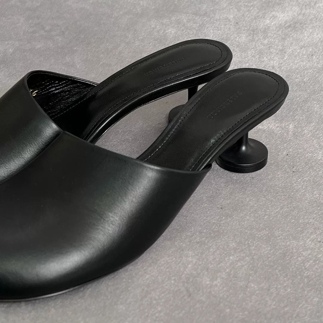 Balenciaga Balenciaga Leather Black Sandals us_5 Women Size US 5 / IT 35 - 6 Thumbnail