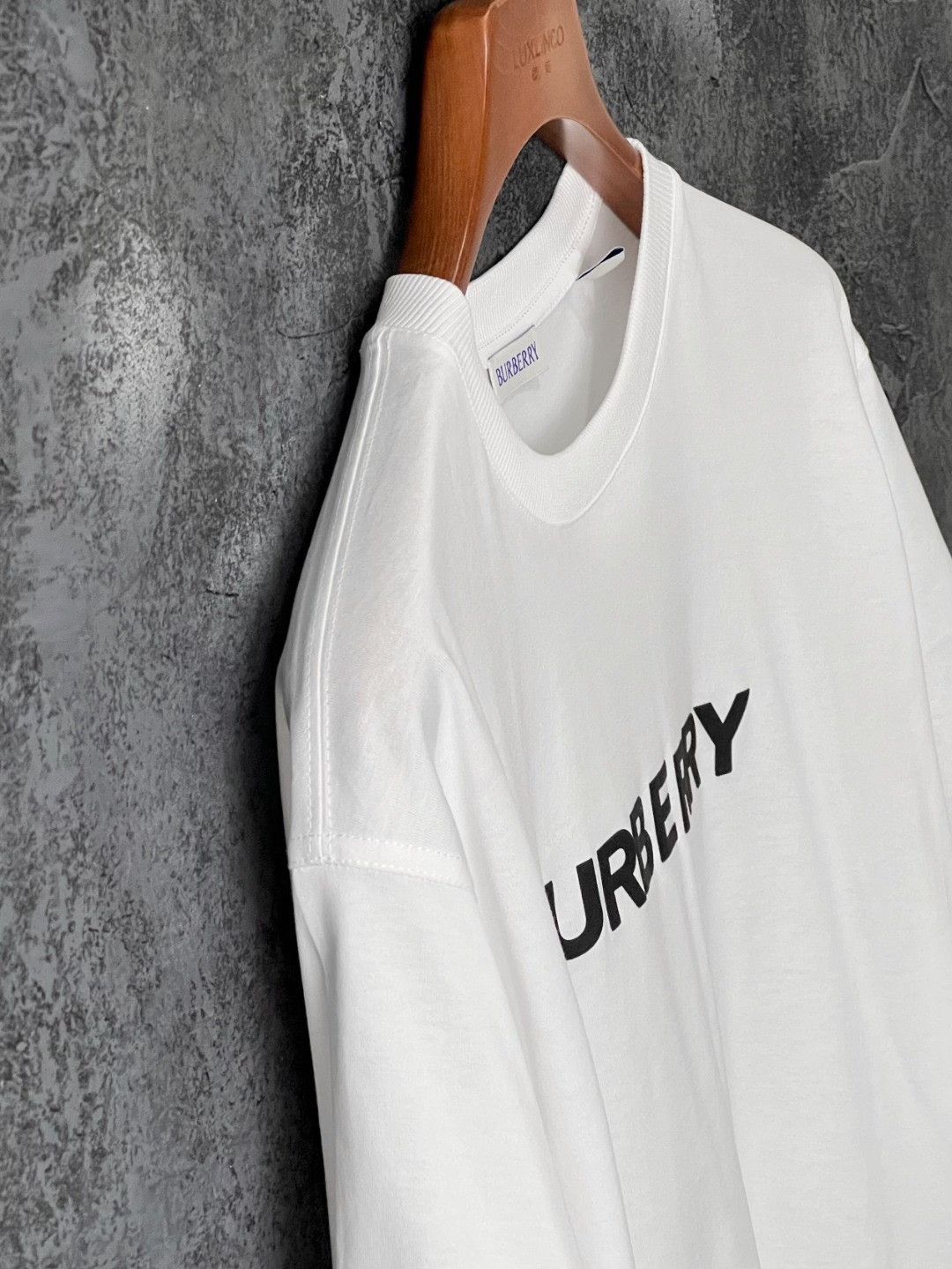 Burberry Burberry Cotton Printed T-Shirt m Men Size US M / EU 48-50 / 2 - 5 Thumbnail