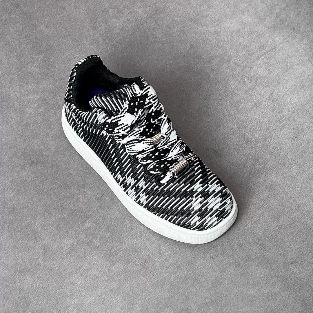 Burberry Burberry Casual Plaid Black Lowtop Sneakers 10 Men Size US 10 / EU 43 - 5 Thumbnail