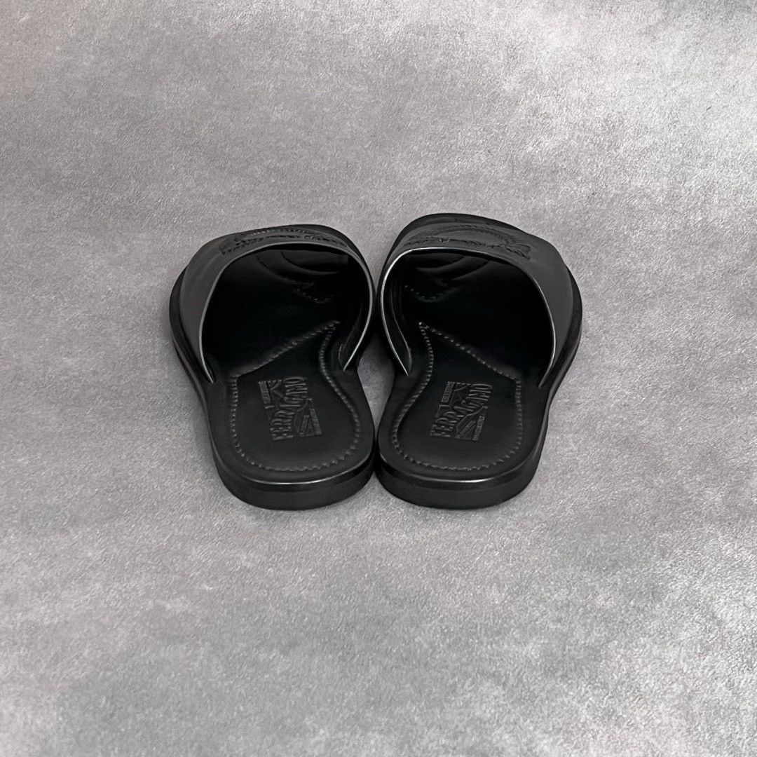 Salvatore Ferragamo Salvatore Ferragamo Casual Black Sandals 7 Men Size US 7 / EU 40 - 8 Thumbnail
