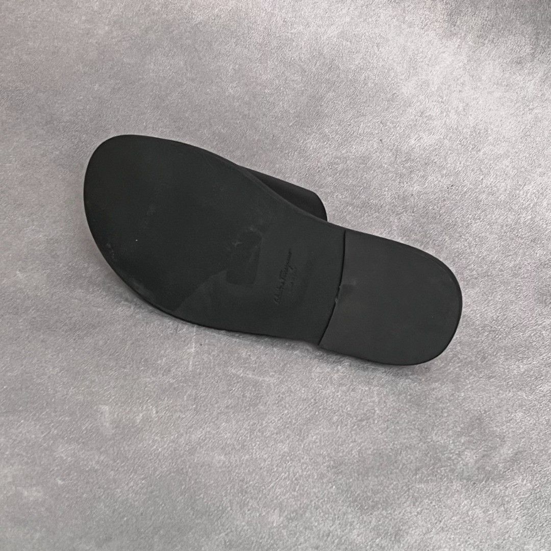Salvatore Ferragamo Salvatore Ferragamo Casual Black Sandals 7 Men Size US 7 / EU 40 - 6 Thumbnail