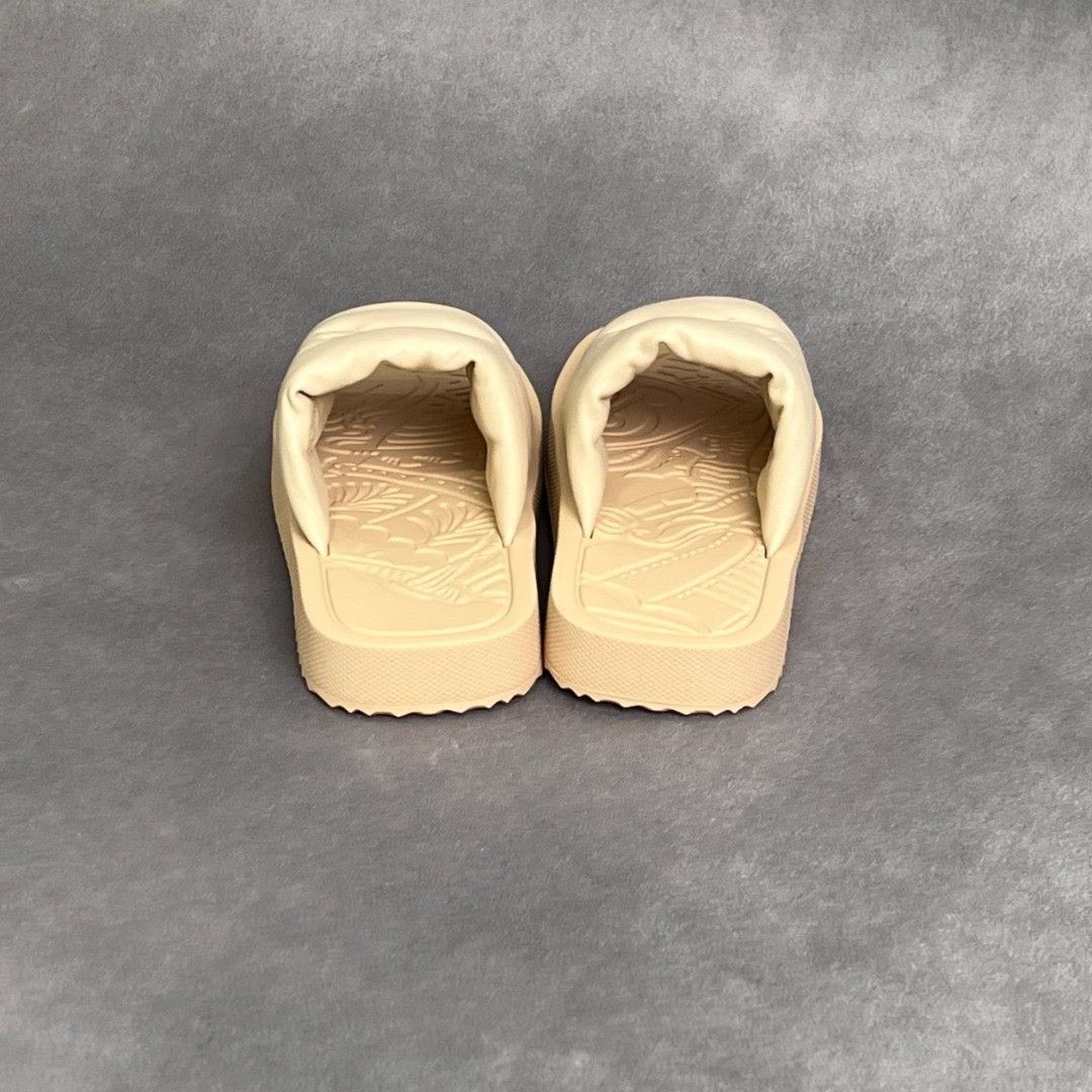 Burberry Burberry Leather Yellow Sandals us_6 Women Size US 6 / IT 36 - 8 Thumbnail