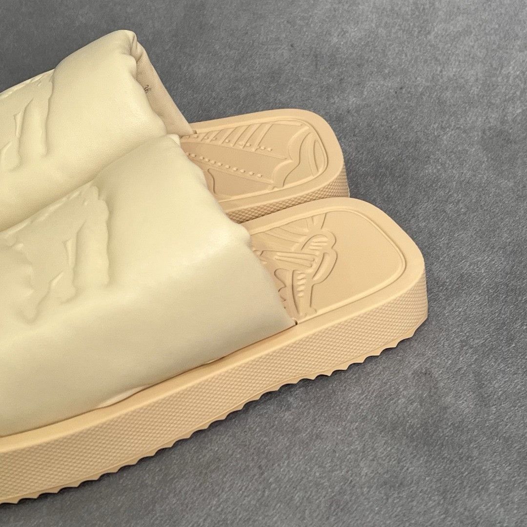 Burberry Burberry Leather Yellow Sandals us_6 Women Size US 6 / IT 36 - 2 Thumbnail