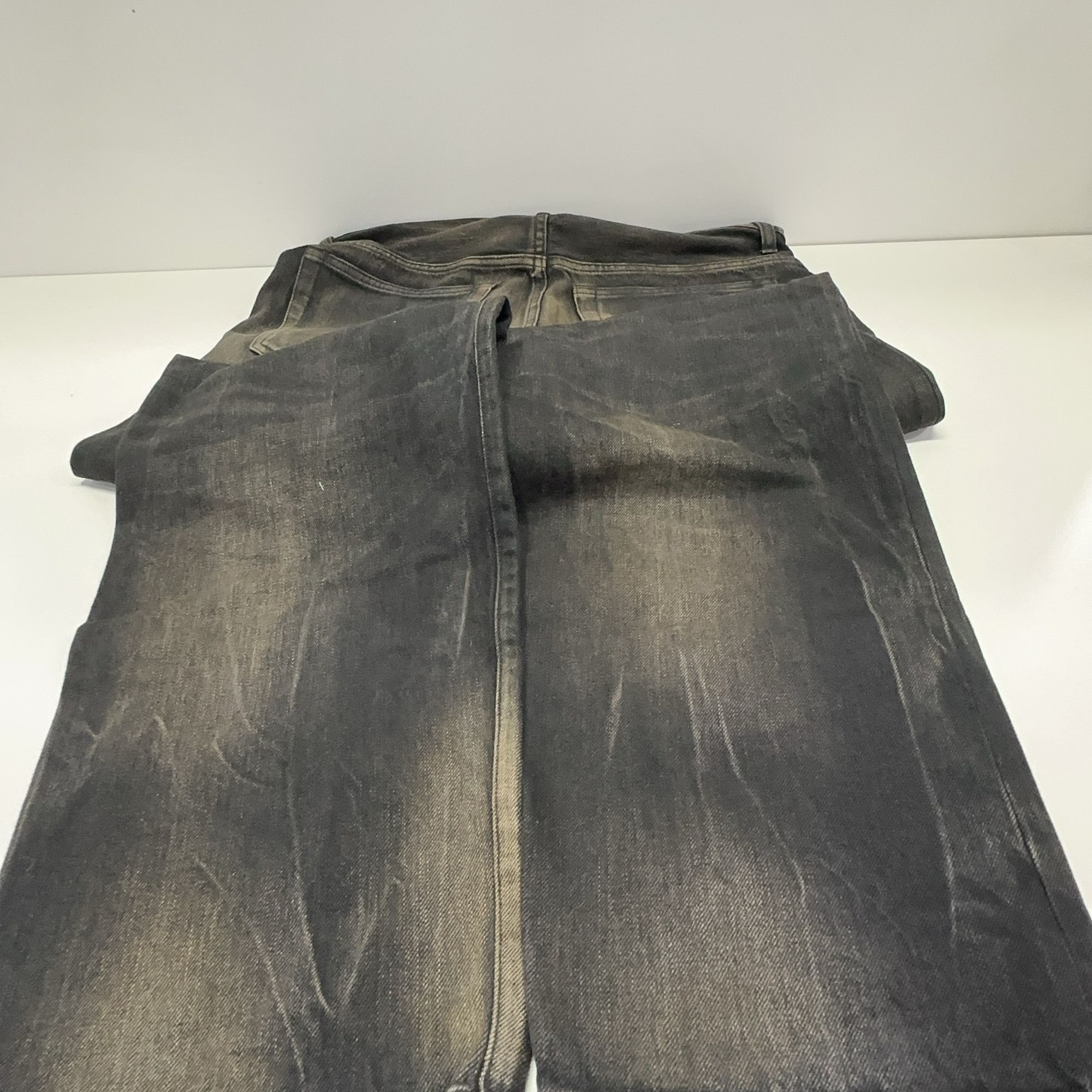 Supreme Supreme Distressed Selvedge Denim Jeans 30 Size US 30 / EU 46 - 10 Thumbnail