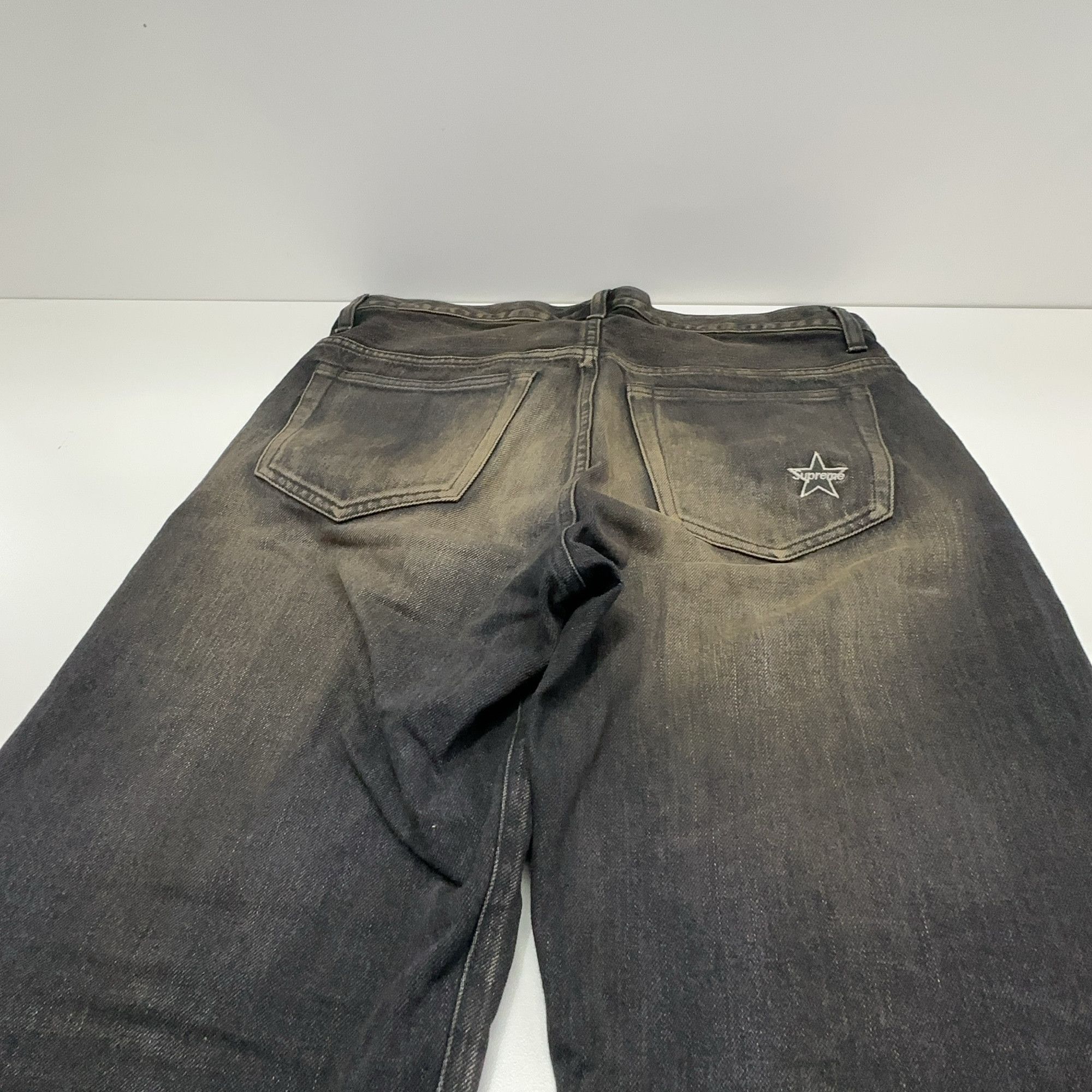 Supreme Supreme Distressed Selvedge Denim Jeans 30 Size US 30 / EU 46 - 9 Thumbnail