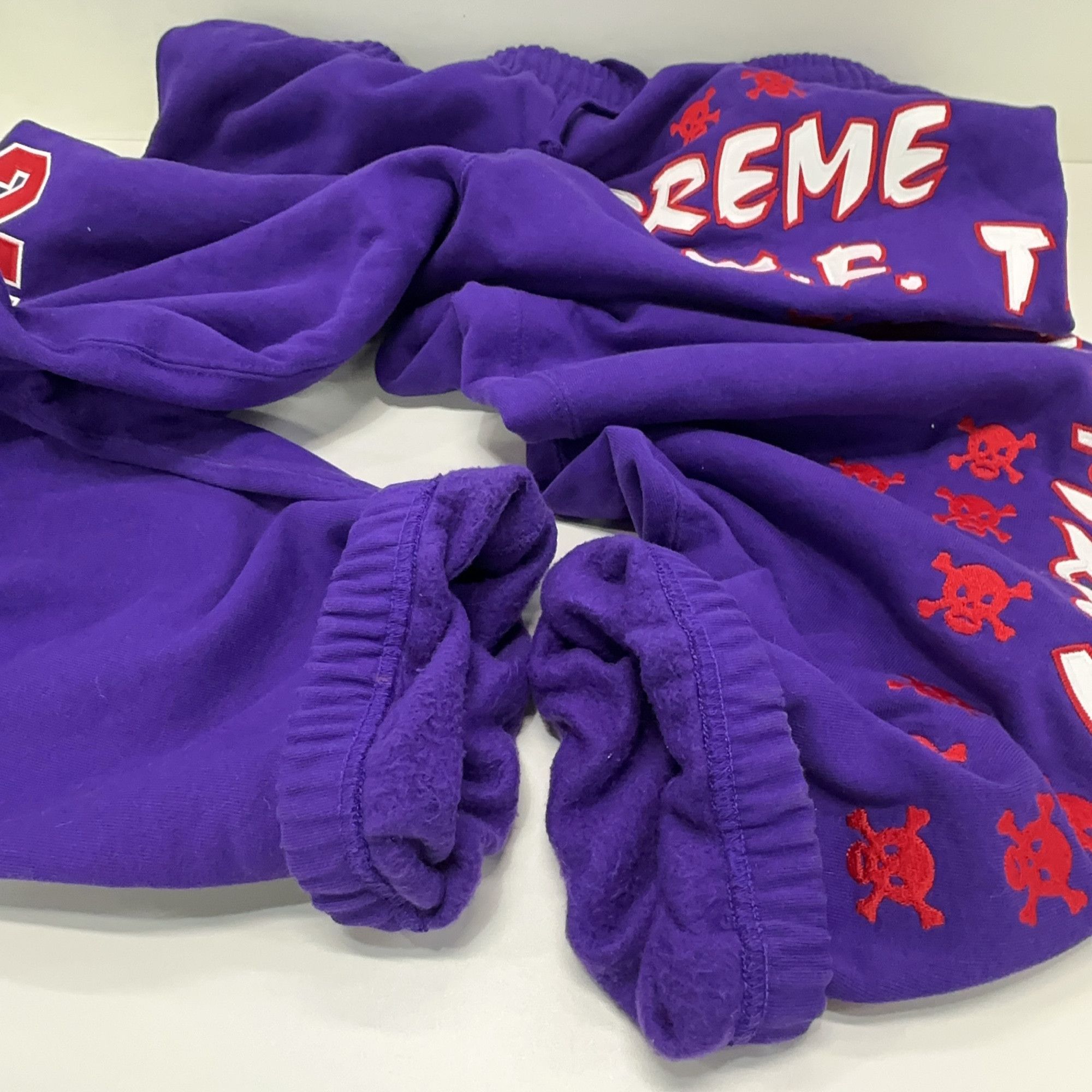 Supreme Supreme Logo Print Sweatpants XL Size US 36 / EU 52 - 10 Thumbnail
