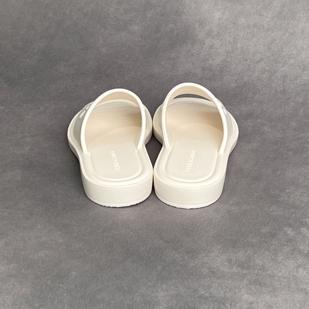 Salvatore Ferragamo Salvatore Ferragamo White Sandals 6 Men Size US 6 / EU 39 - 8 Thumbnail