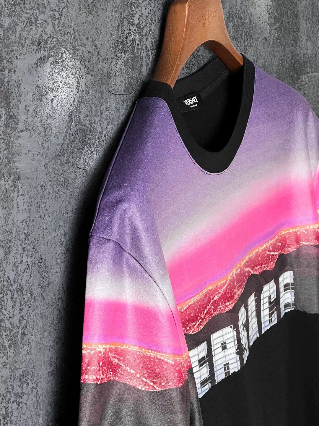 Versace Versace Cotton Printed T-Shirt xl Men Size US XL / EU 56 / 4 - 6 Thumbnail