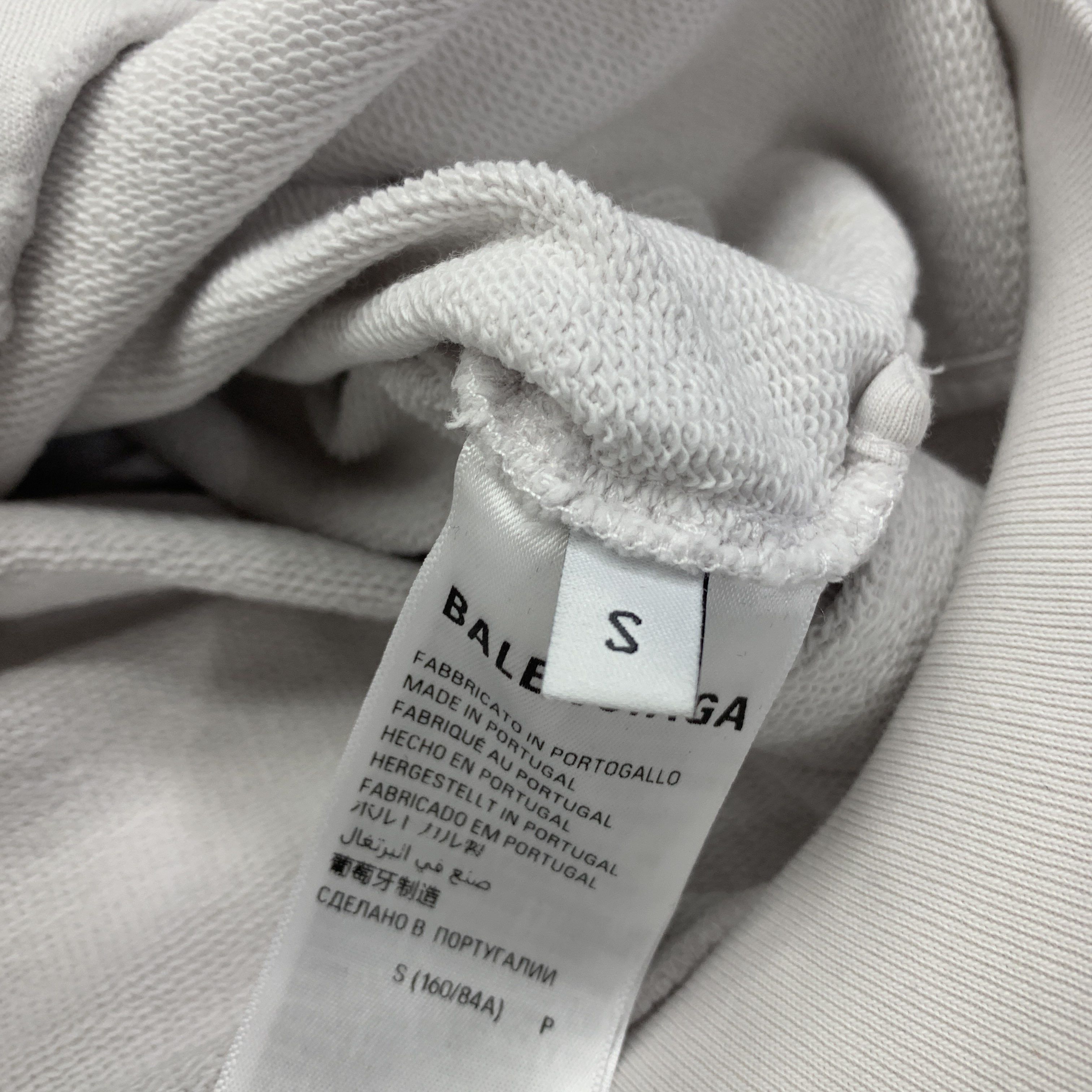 Balenciaga Balenciaga Distressed Logo Hoodie Size S Size US S / EU 44-46 / 1 - 5 Thumbnail