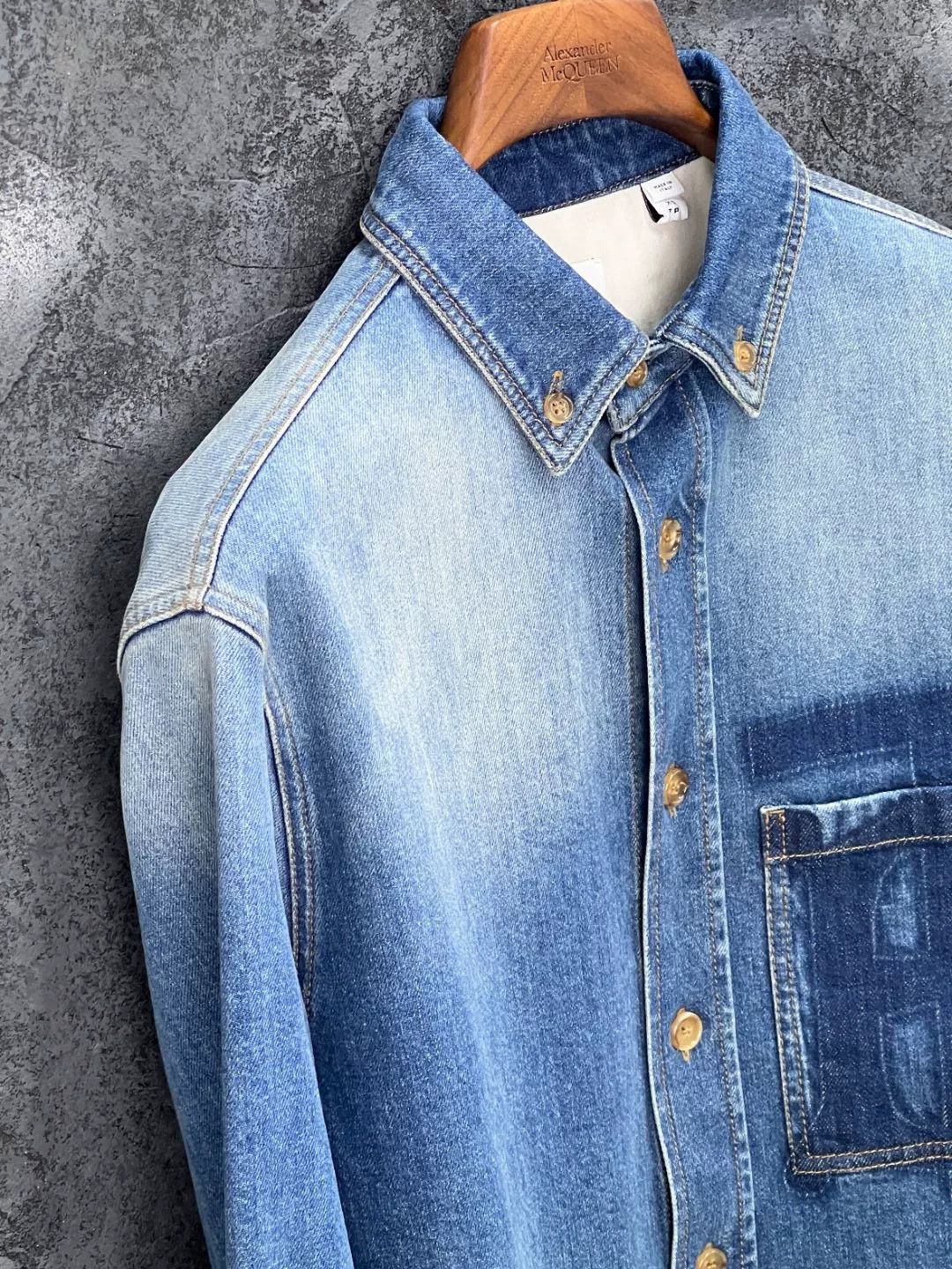 Burberry Burberry Retro Denim Shirt s Men Size US S / EU 44-46 / 1 - 5 Thumbnail