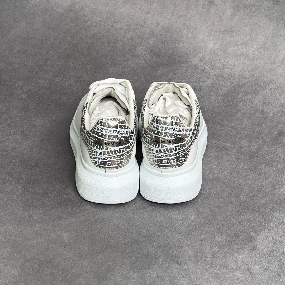 Alexander McQueen Alexander McQueen Casual Silver Lowtop Sneakers 8 Men Size US 8 / EU 41 - 8 Thumbnail