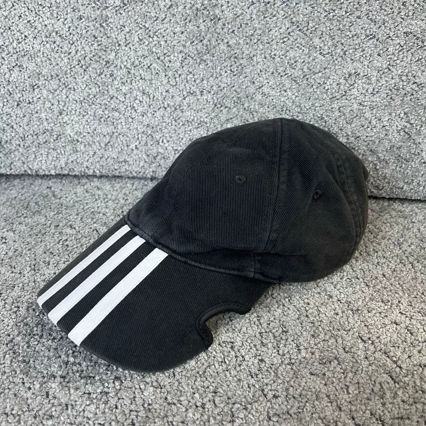 Balenciaga Balenciaga x Adidas Distressed Baseball Cap S Size ONE SIZE - 3 Thumbnail