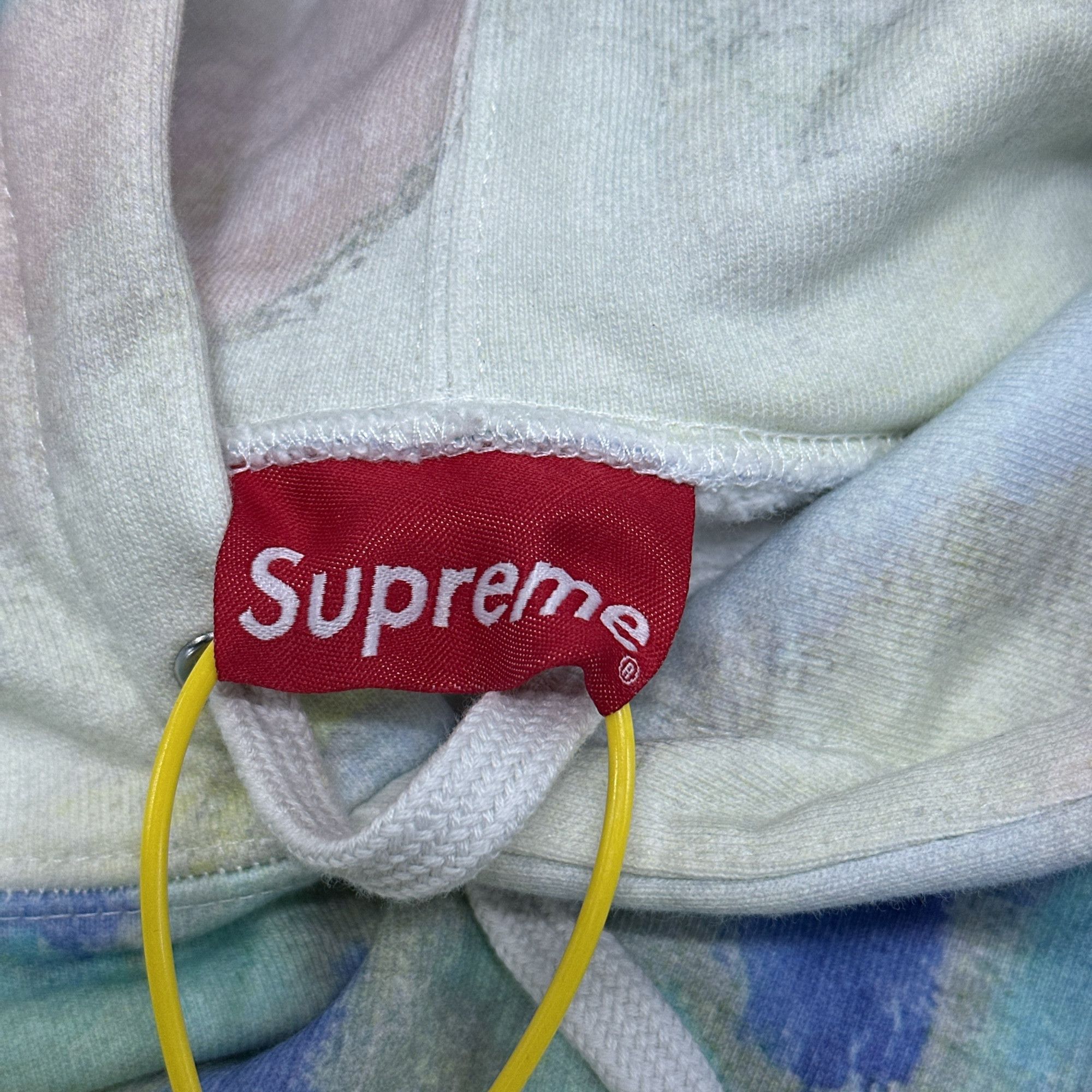 Supreme Supreme Landscape Print Hoodie Size M Size US M / EU 48-50 / 2 - 4 Thumbnail