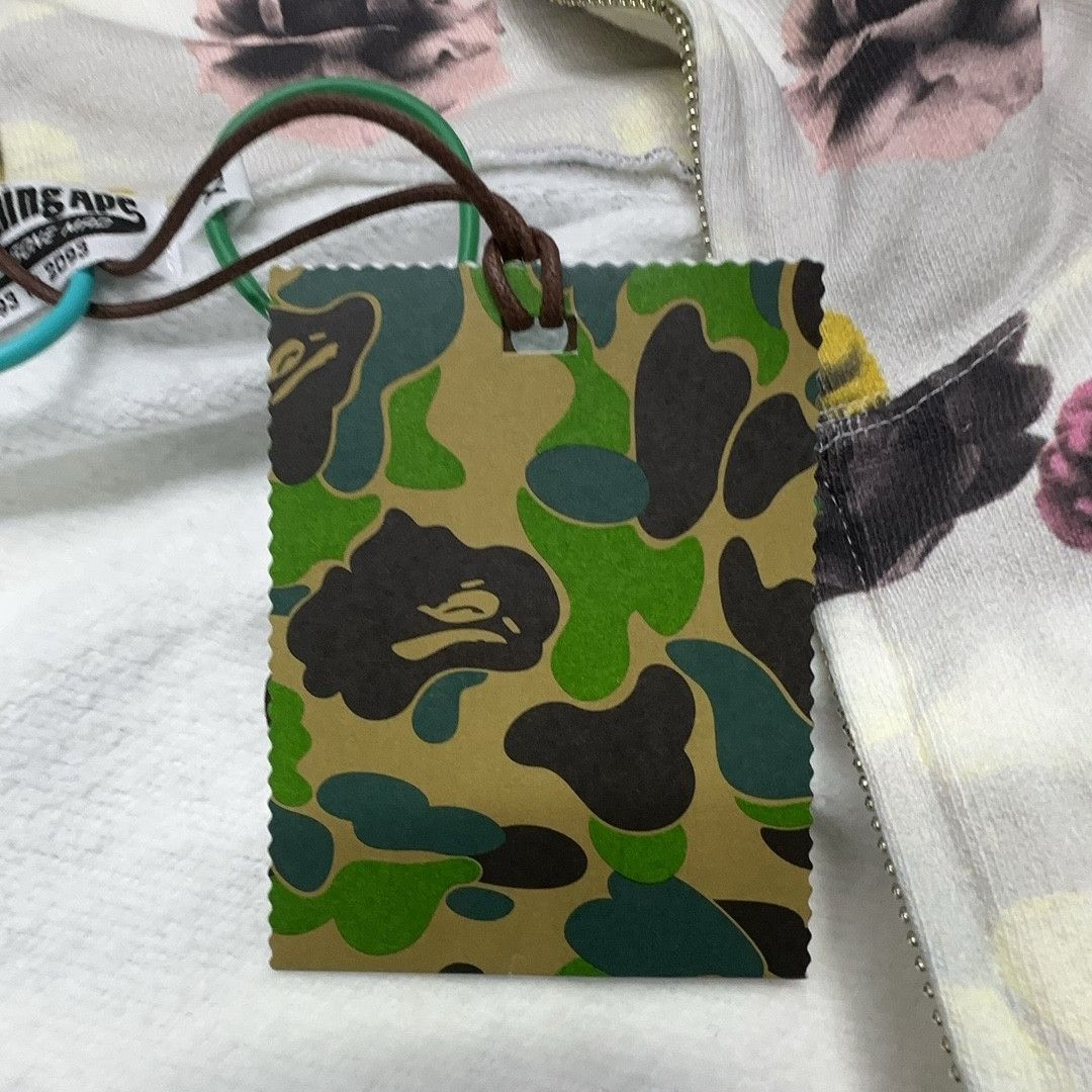 Bape A Bathing Ape Floral Shark Full Zip Hoodie XL Size US XL / EU 56 / 4 - 5 Thumbnail