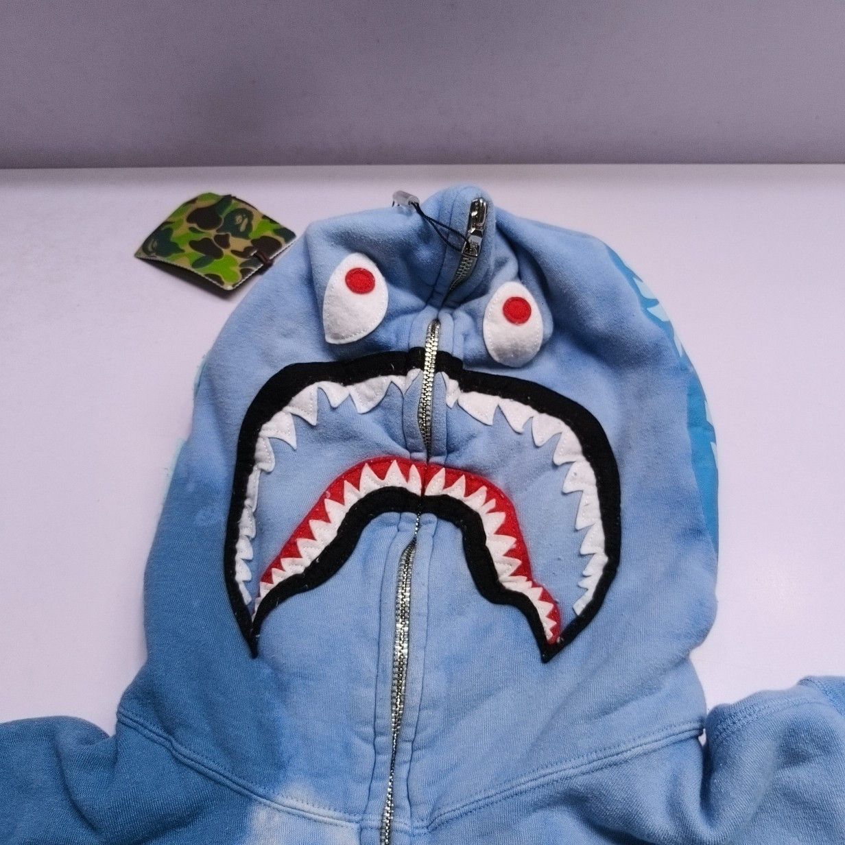 Bape A Bathing Ape Hand-Dyed Shark Hoodie S Size US S / EU 44-46 / 1 - 10 Thumbnail