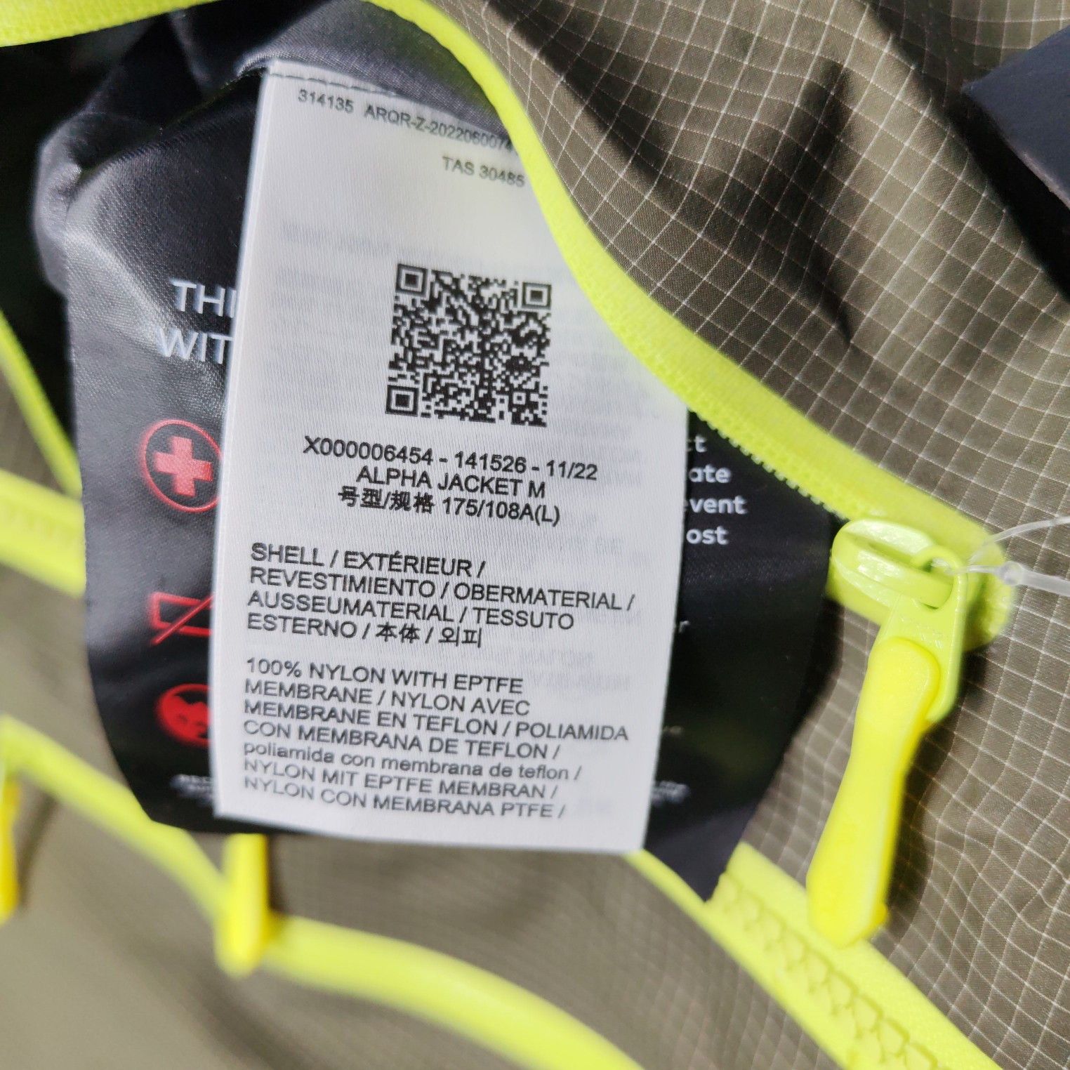 Arc'teryx Arc'teryx Alpha GORE-TEX Jacket Size L Size US L / EU 52-54 / 3 - 7 Thumbnail