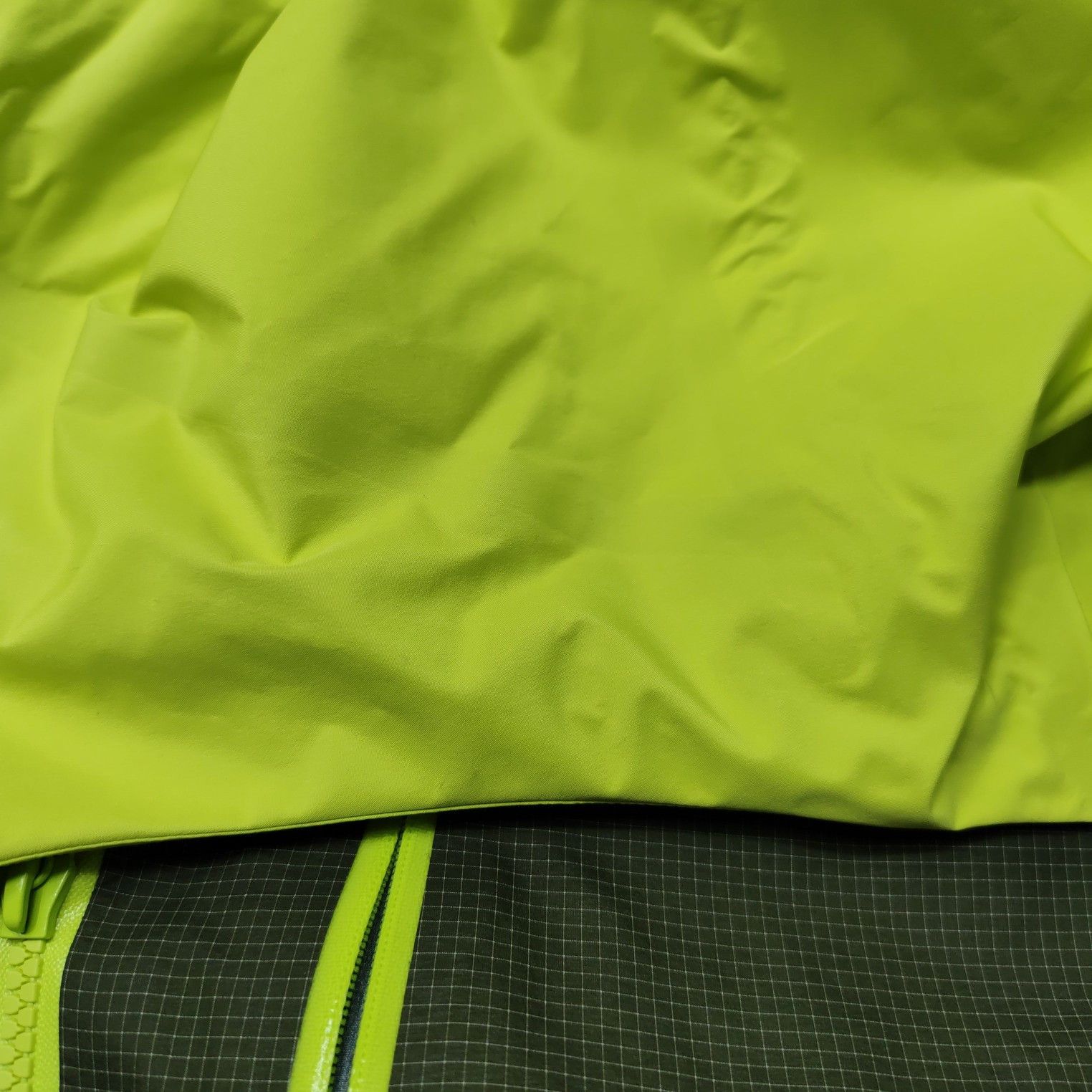 Arc'teryx Arc'teryx Alpha GORE-TEX Jacket Size L Size US L / EU 52-54 / 3 - 9 Thumbnail