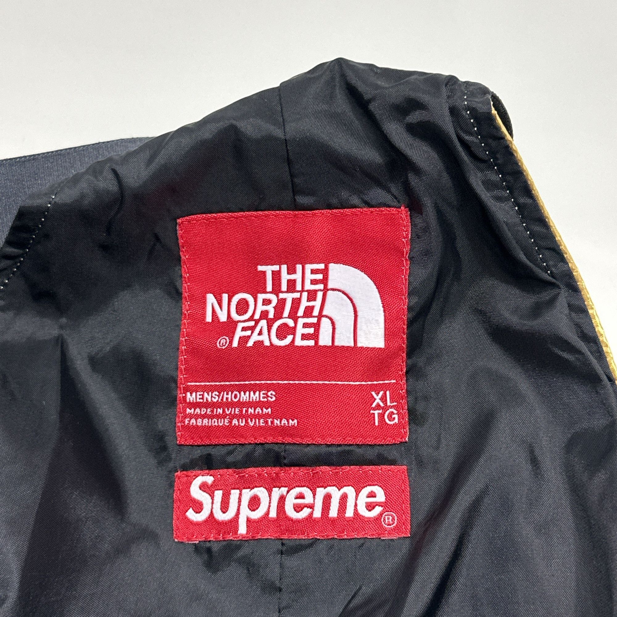 Supreme Supreme x The North Face Metallic Bib Pants XL Size US 36 / EU 52 - 5 Thumbnail