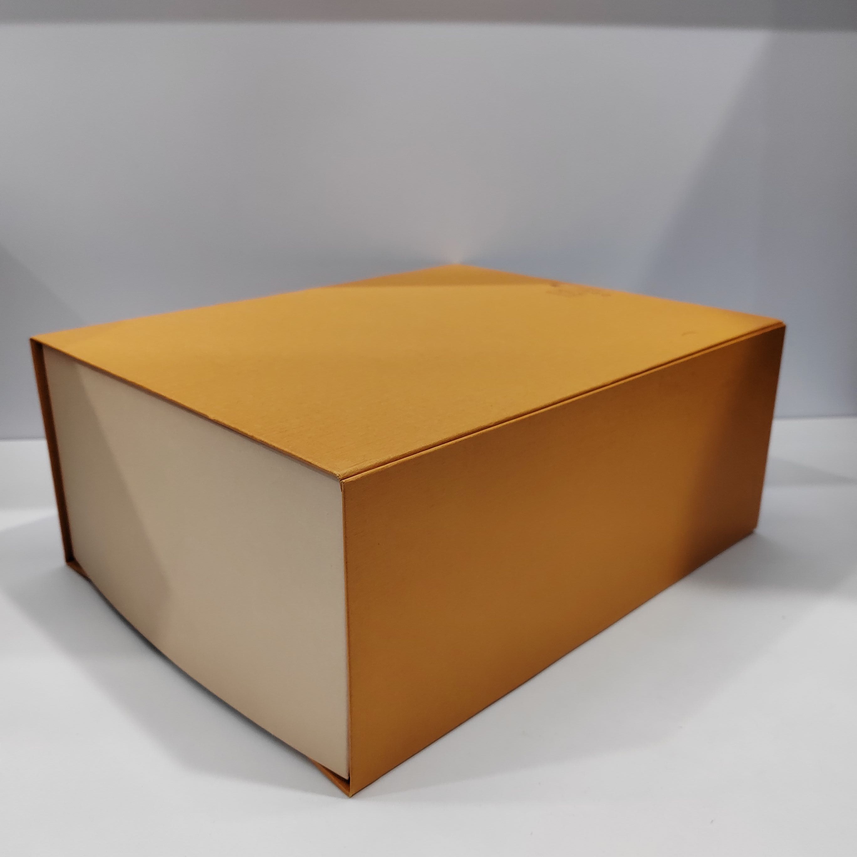 Louis Vuitton Louis Vuitton White Green Archlight Sneakers 37 Size US 7 / IT 37 - 14 Thumbnail