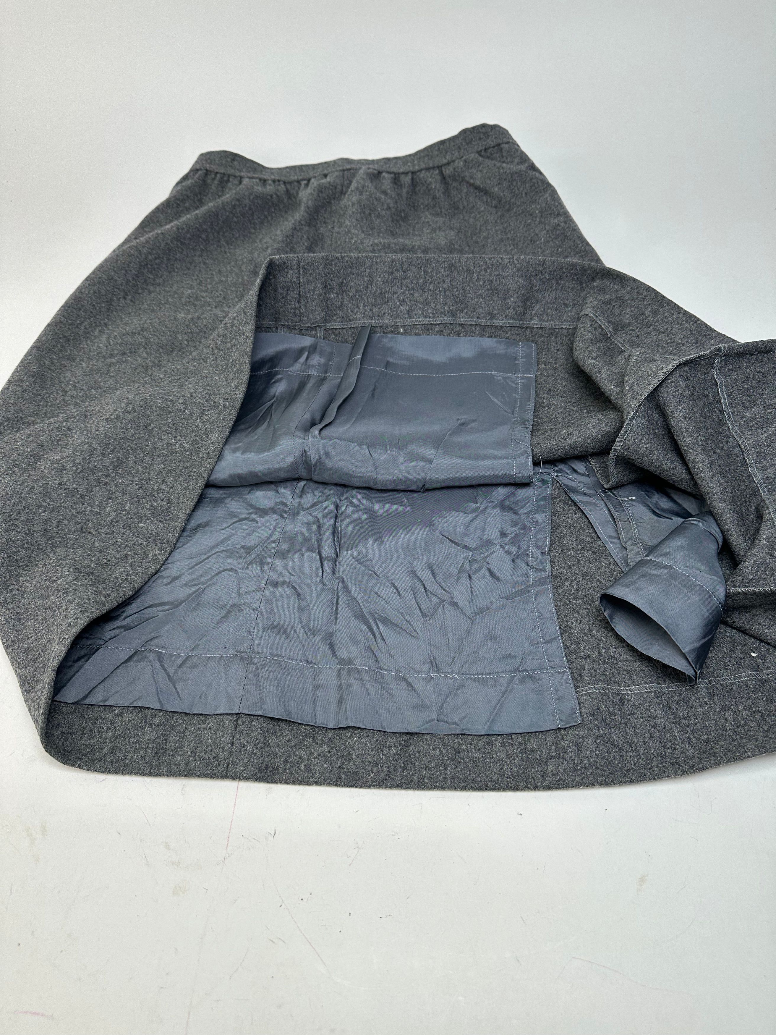 Givenchy Vintage Nouvelle Boutique Wool Skirt Charcoal Grey S Size 27" / US 4 / IT 40 - 8 Thumbnail