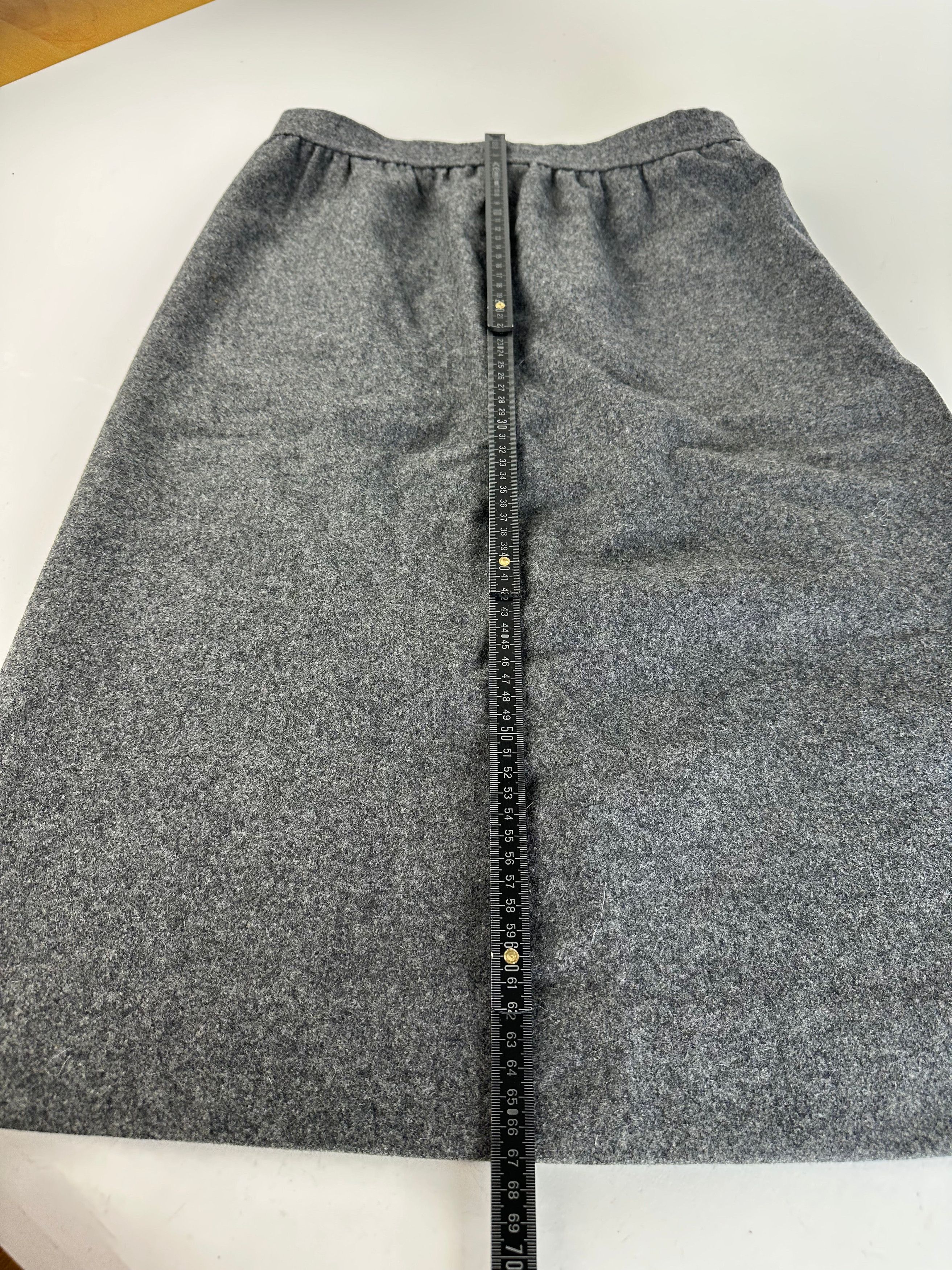 Givenchy Vintage Nouvelle Boutique Wool Skirt Charcoal Grey S Size 27" / US 4 / IT 40 - 6 Thumbnail