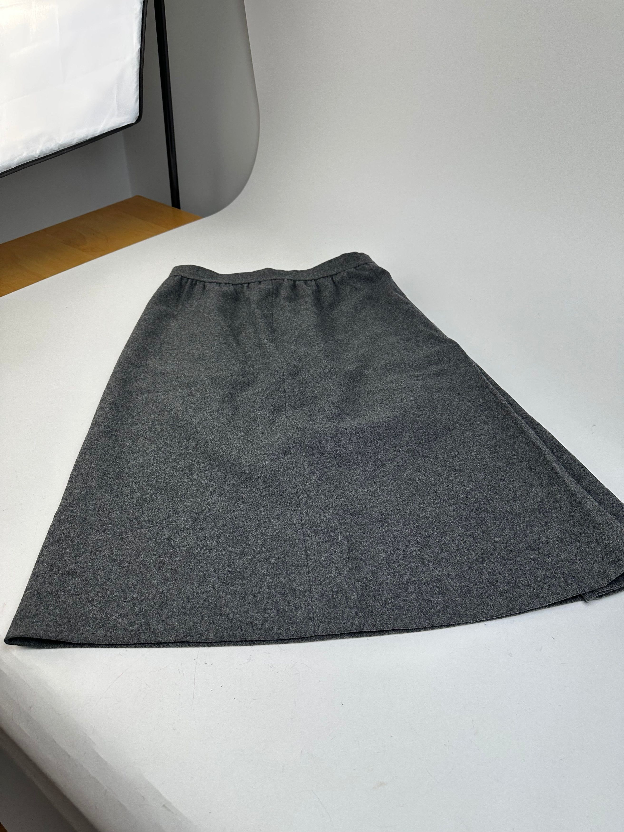 Givenchy Vintage Nouvelle Boutique Wool Skirt Charcoal Grey S Size 27" / US 4 / IT 40 - 5 Thumbnail