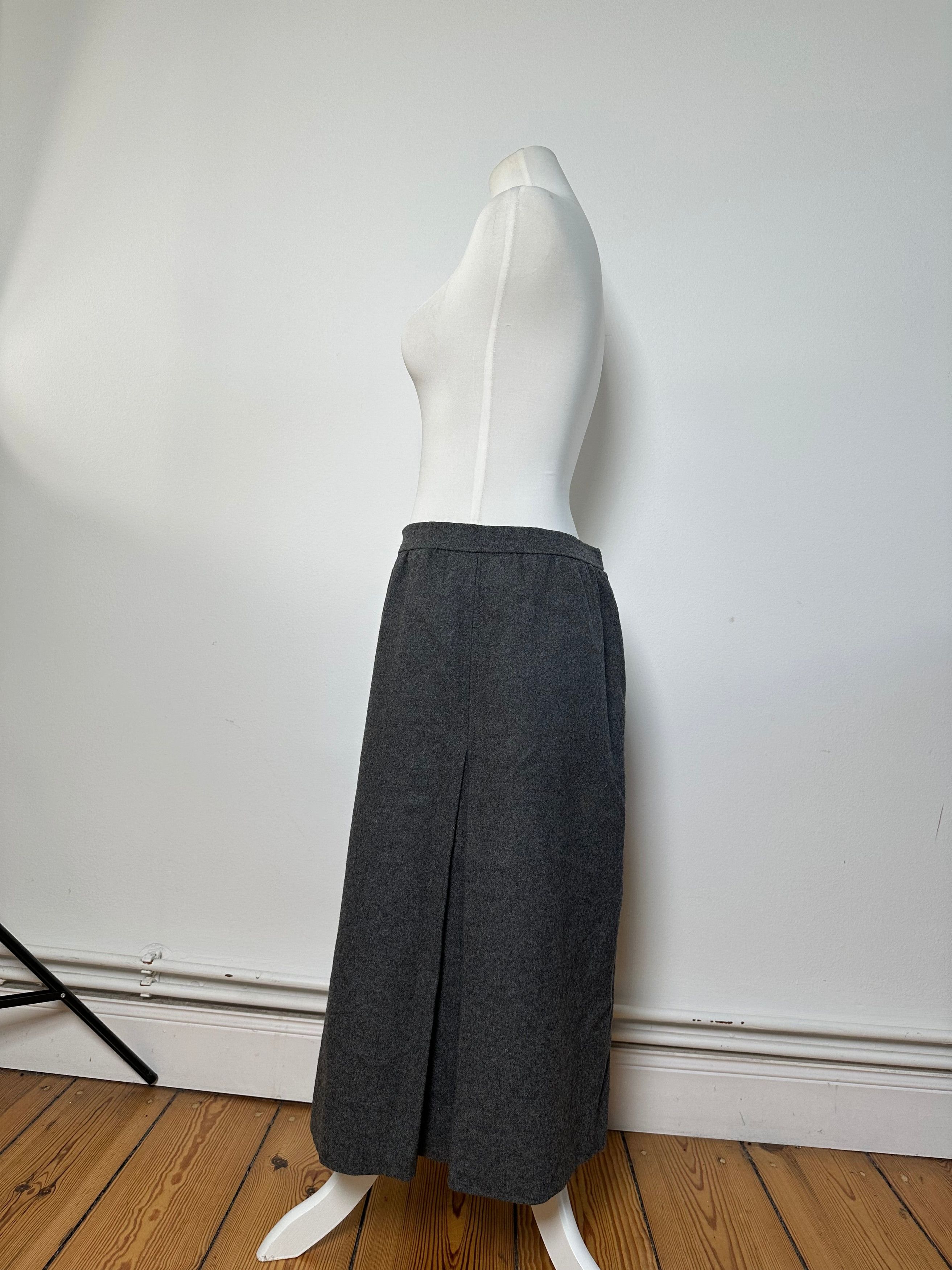 Givenchy Vintage Nouvelle Boutique Wool Skirt Charcoal Grey S Size 27" / US 4 / IT 40 - 2 Thumbnail