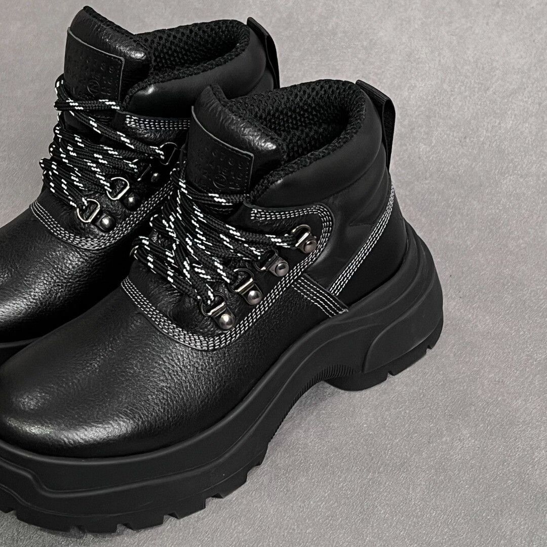 Maison Margiela Maison Margiela Leather Black Boots us_5 Women Size US 5 / IT 35 - 2 Thumbnail
